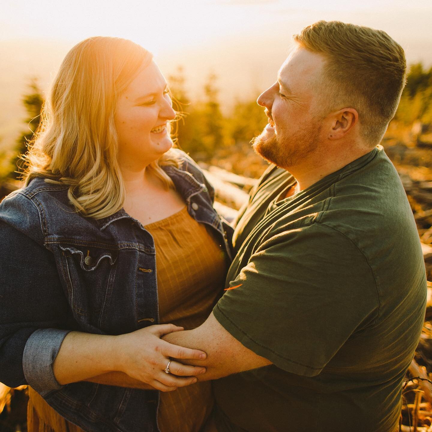 Gosh we live in a stunning place! So glad these 2 were up for a little mountain adventure with a view for their engagement sesh! Their wedding in July can&rsquo;t come any sooner!