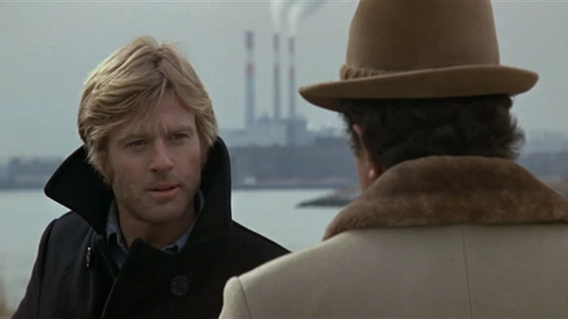 all_the_presidents_men_redford_hoffman_4.jpg