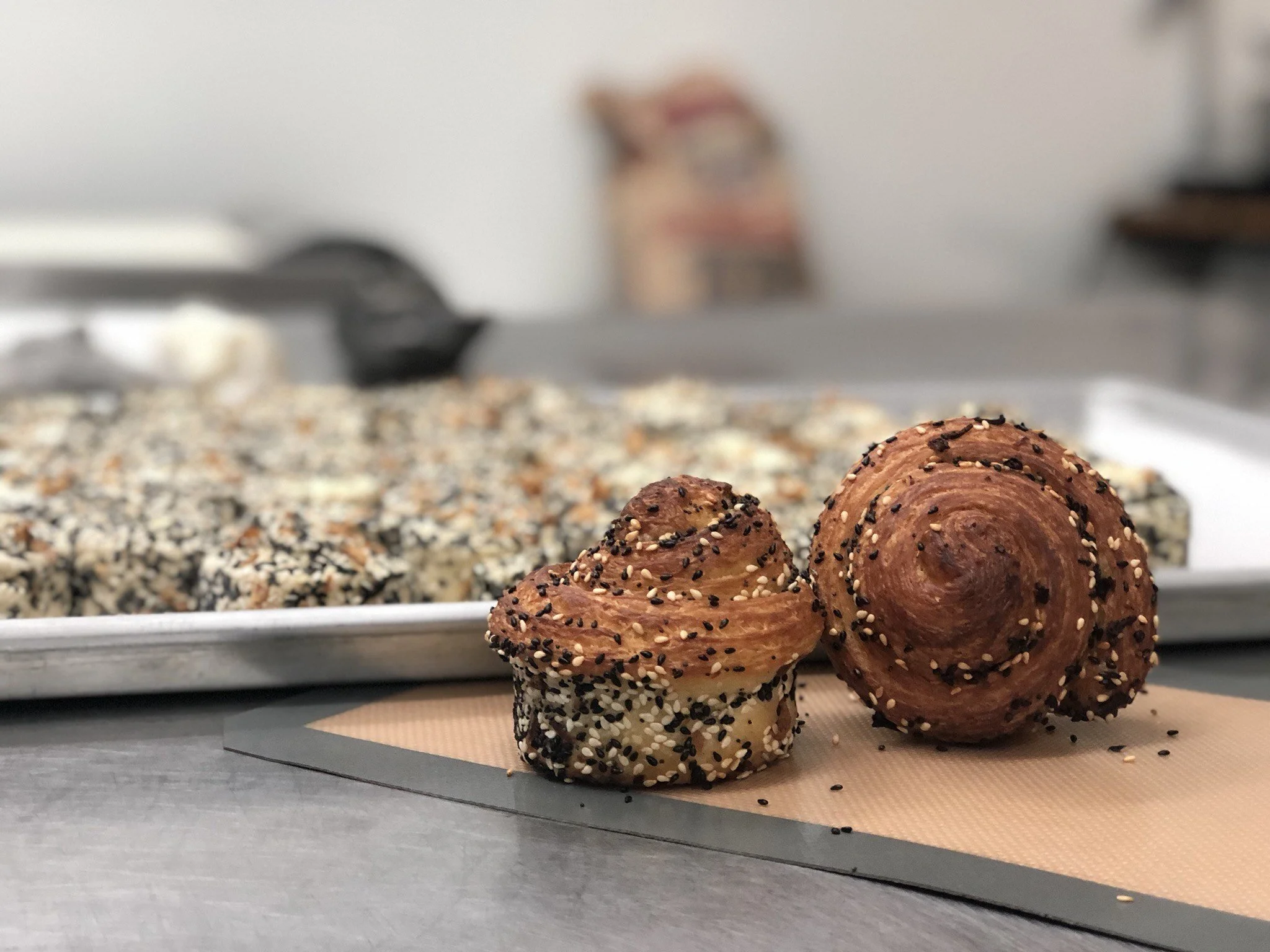 BIY EVERYTHING CROISSANT