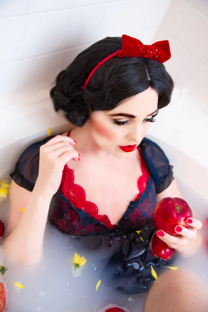 Snow White Cosplay with Caleigh