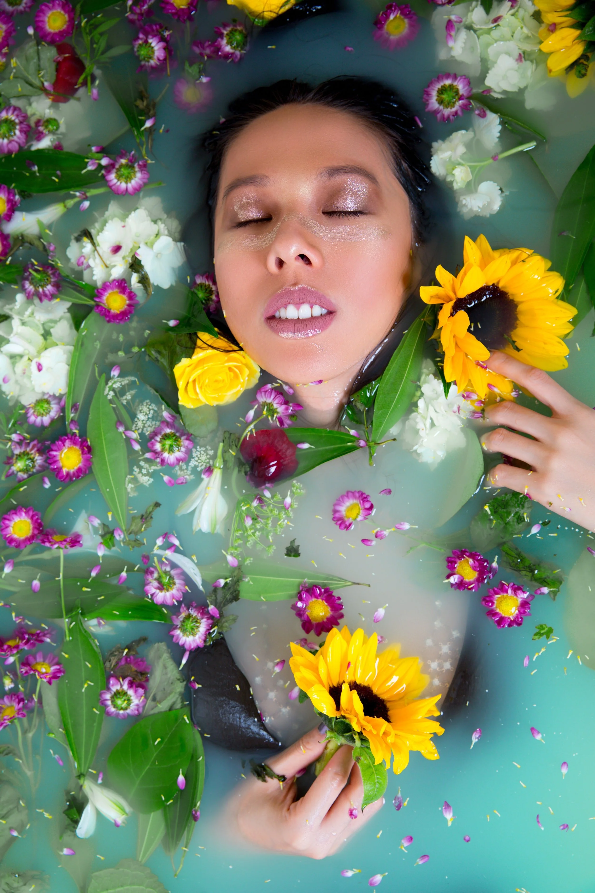 teal sunflower bath with purple accents