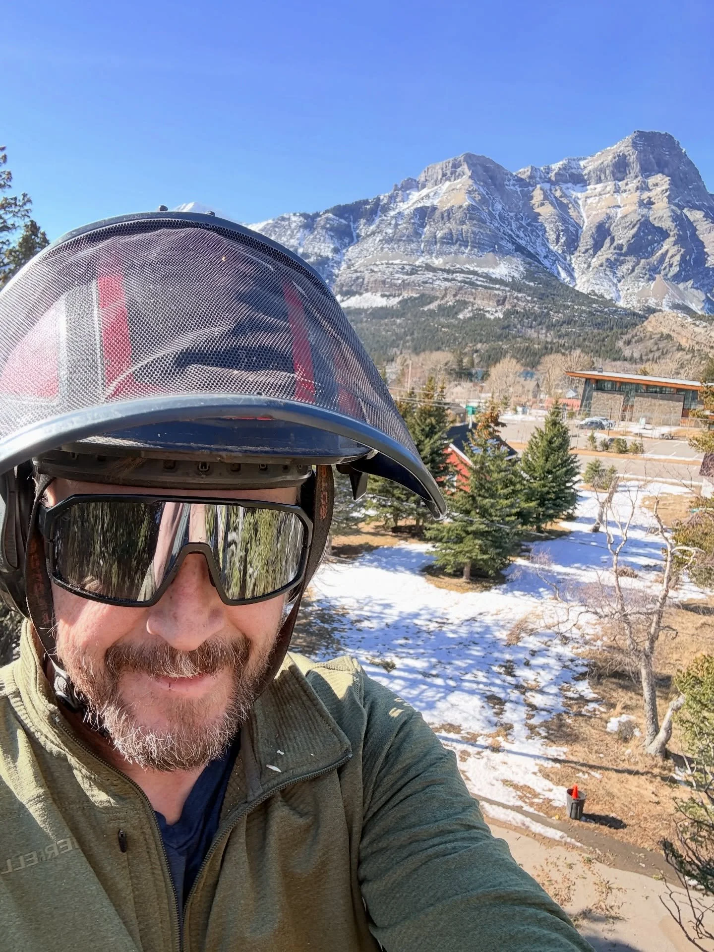 Work that keeps me outside.
Places that remind me why I chose it.