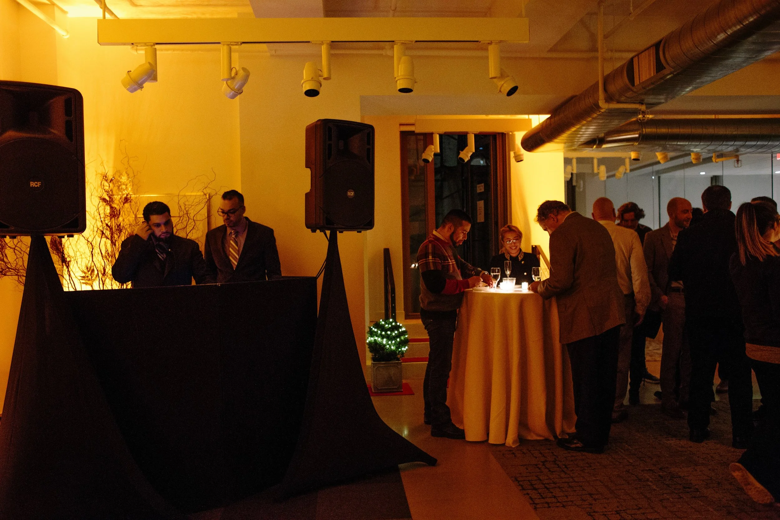 AngelaDatreEvents_InterfaceHolidayParty2017-71.jpg