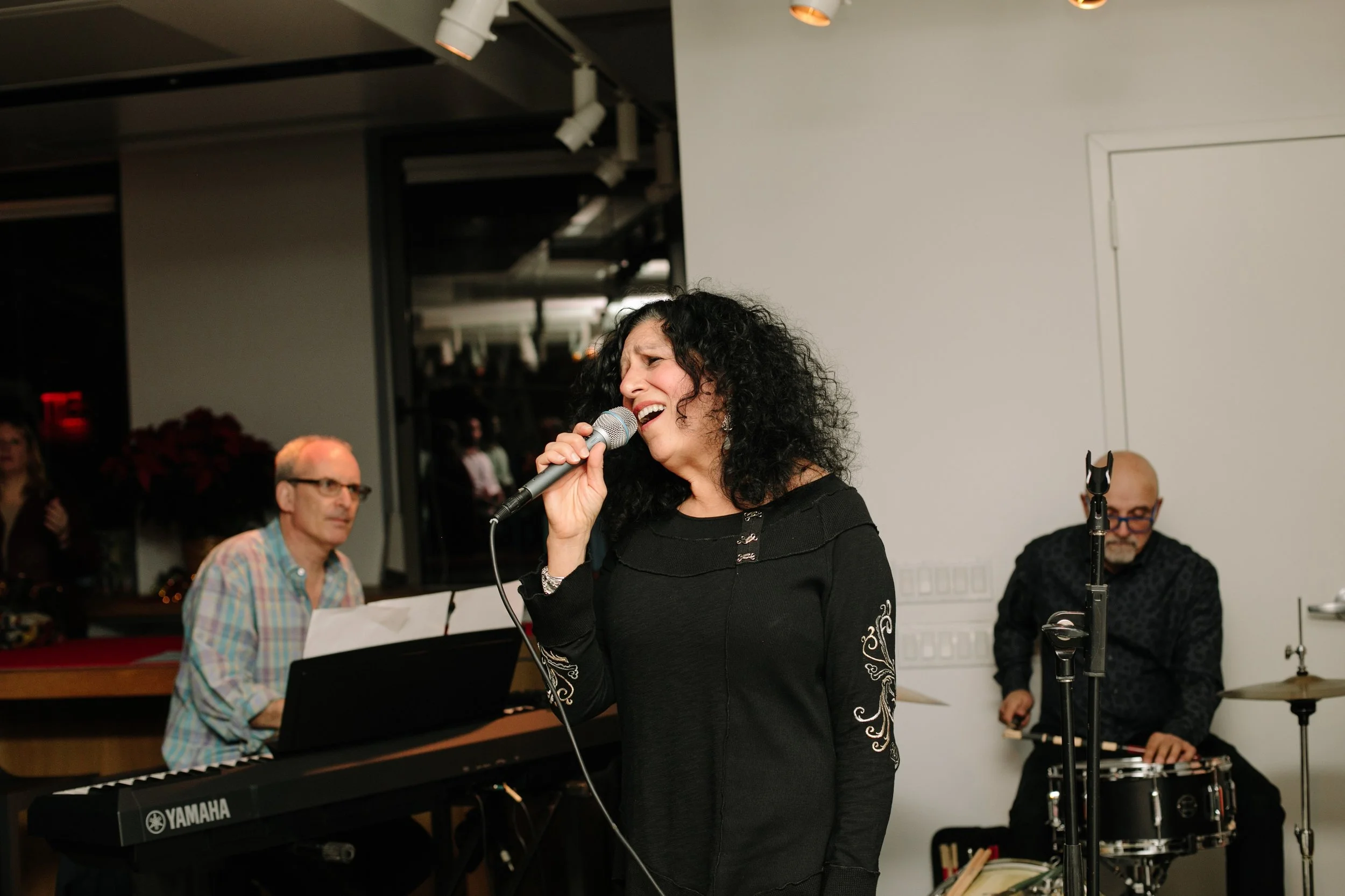 AngelaDatreEvents_InterfaceHolidayParty2017-123.jpg