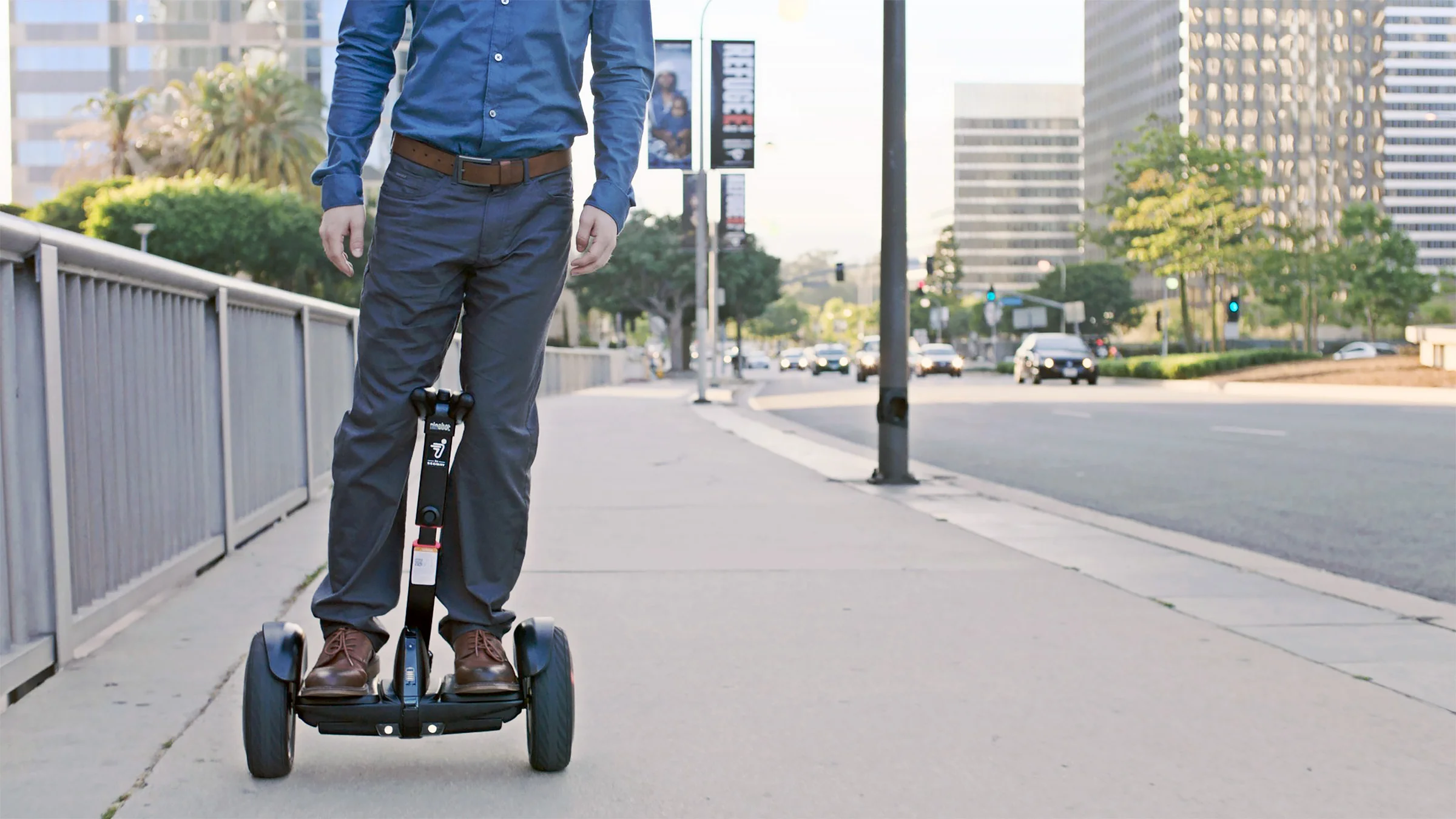 OjO-Commuter-Electric-Scooter-03.jpg