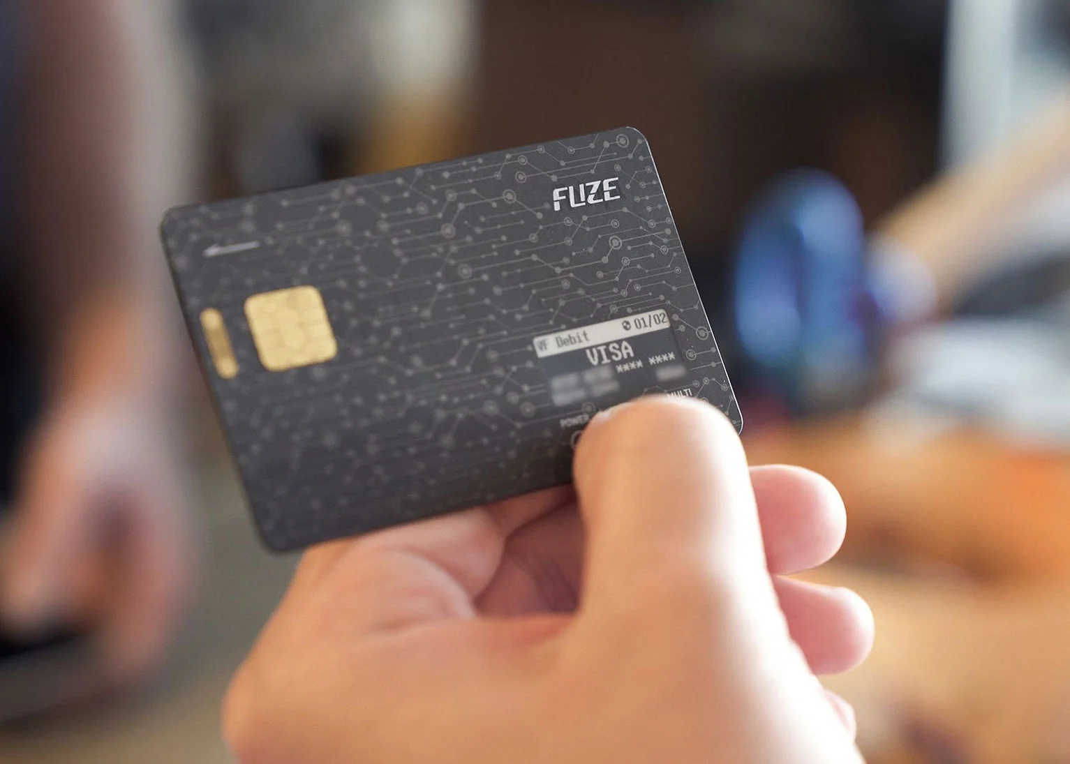 iReviews-fuze-smart-card_2.jpg