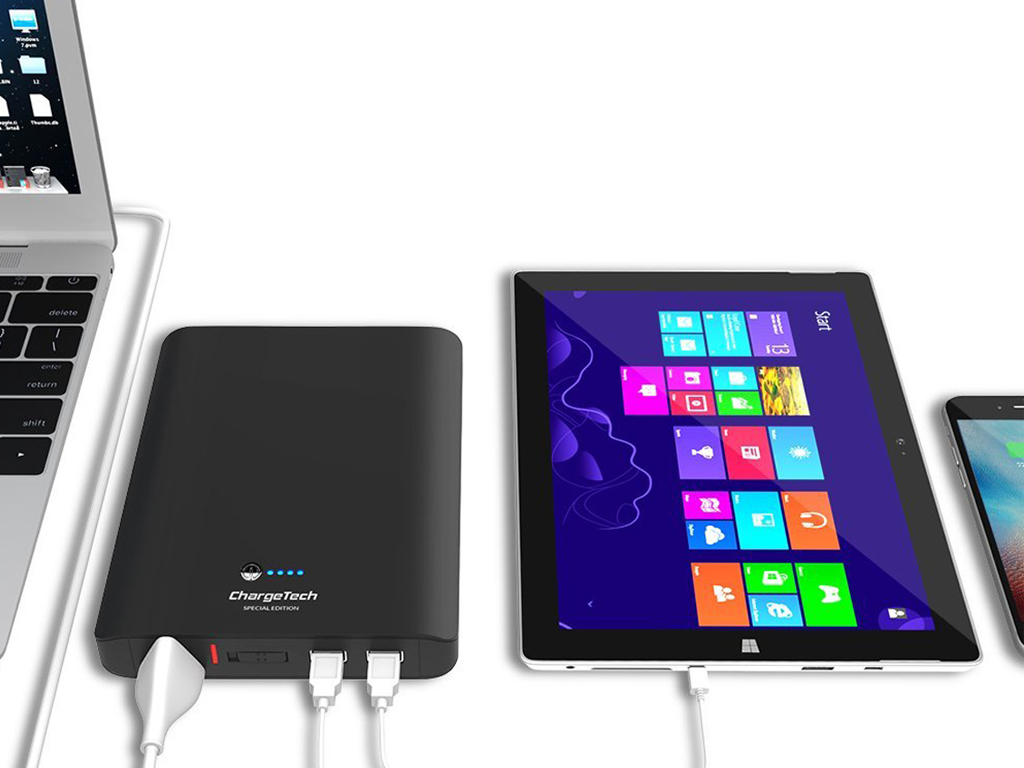 ChargeTech AC Outlet Battery Pack frillstash.jpg