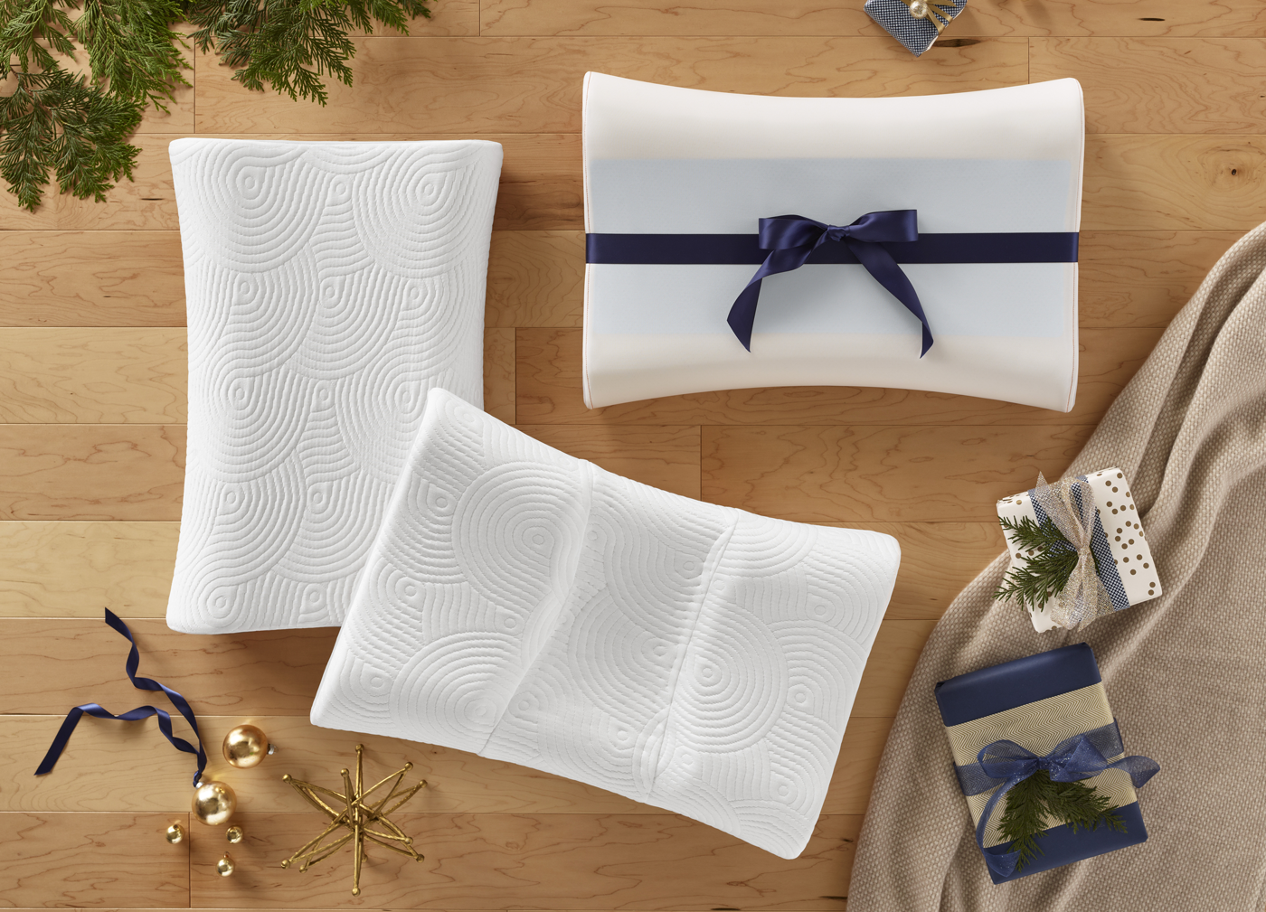 TP_Holiday2016_ContourPillowGroup_Horizontal_Oct16.png