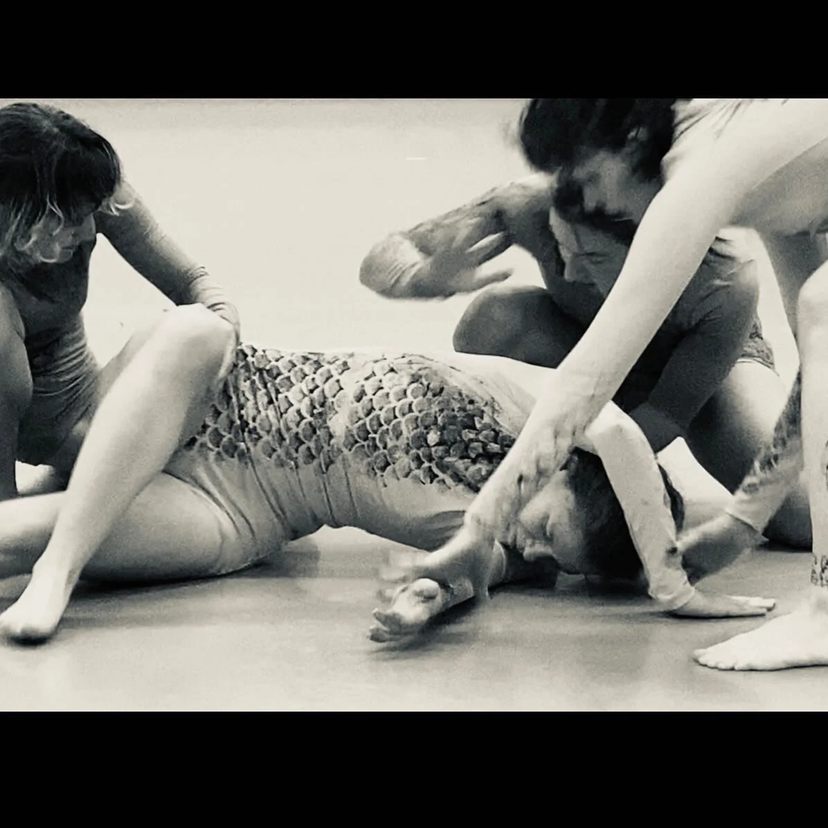 Rehearsal moment from FeeJee Mermaid. Inspired by a very strange &amp; fabulous story written by @claymcleod 
⭐️ Link in bio for tickets to Page to Stage⭐️ Date-Night tix only available until tomorrow 
.
.
Dancers: @200somthinboiledeggs @moscamavro @