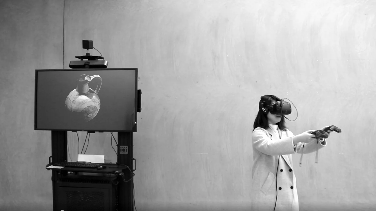 ammd_vr_bw_1900 x 600.jpg