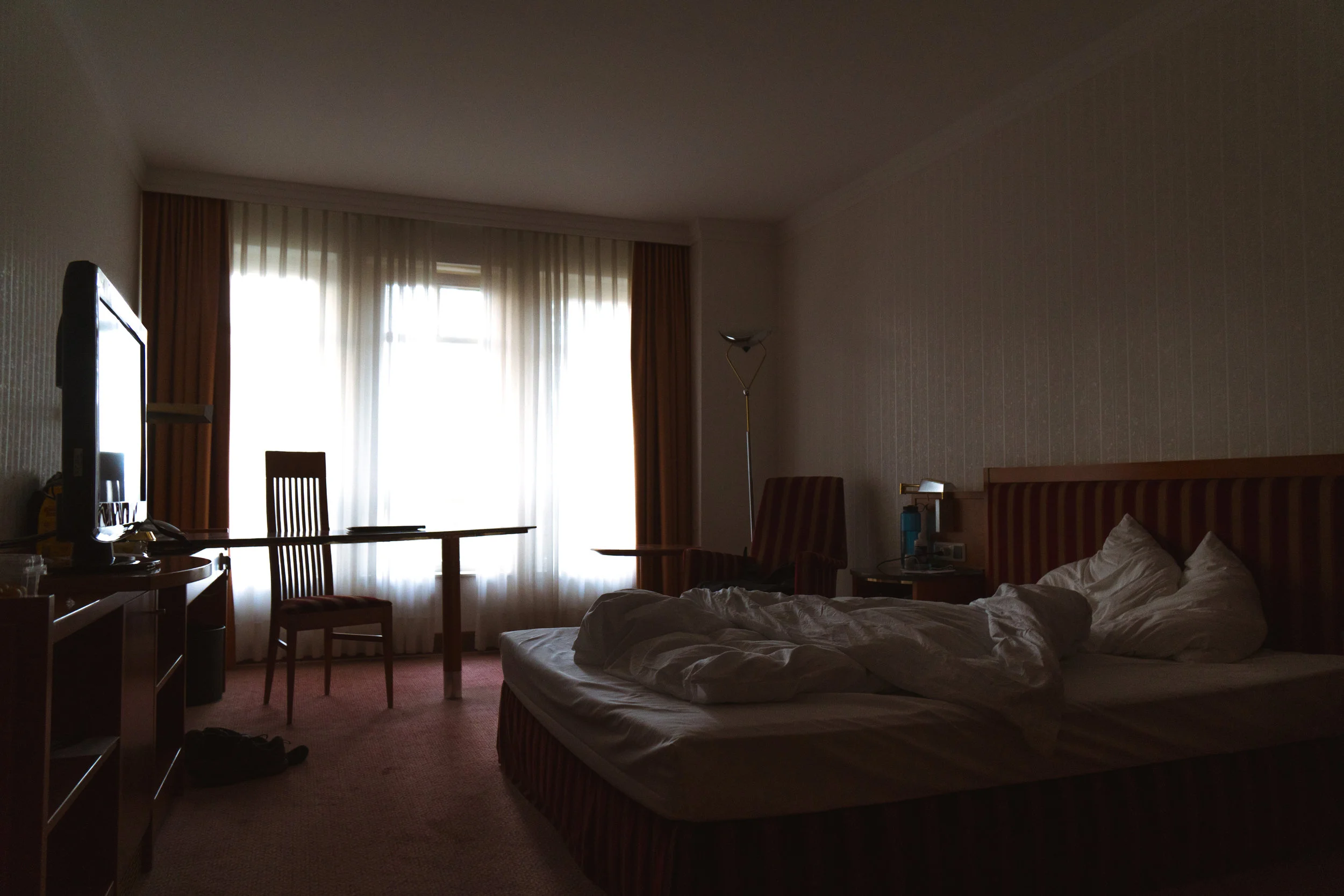 morgenthe only time the sun shone was in the morning.