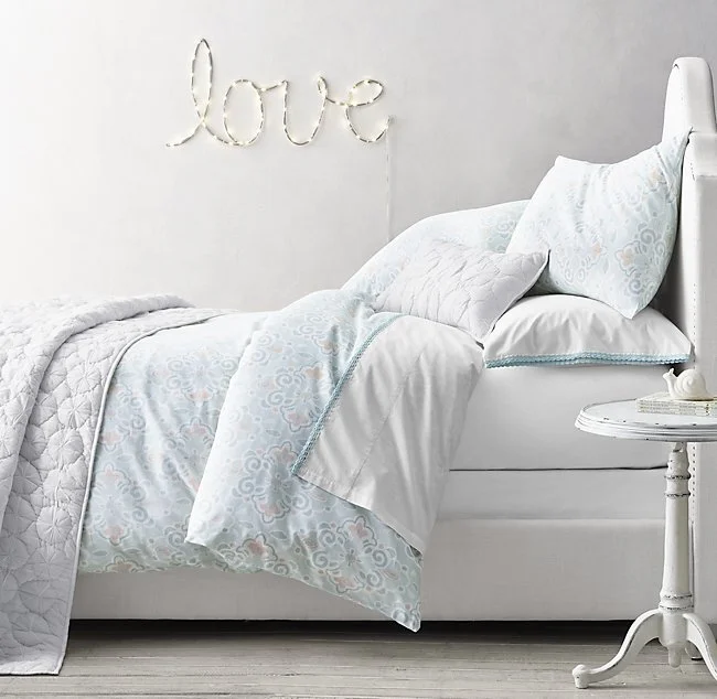 DAMASK BEDDING.jpeg