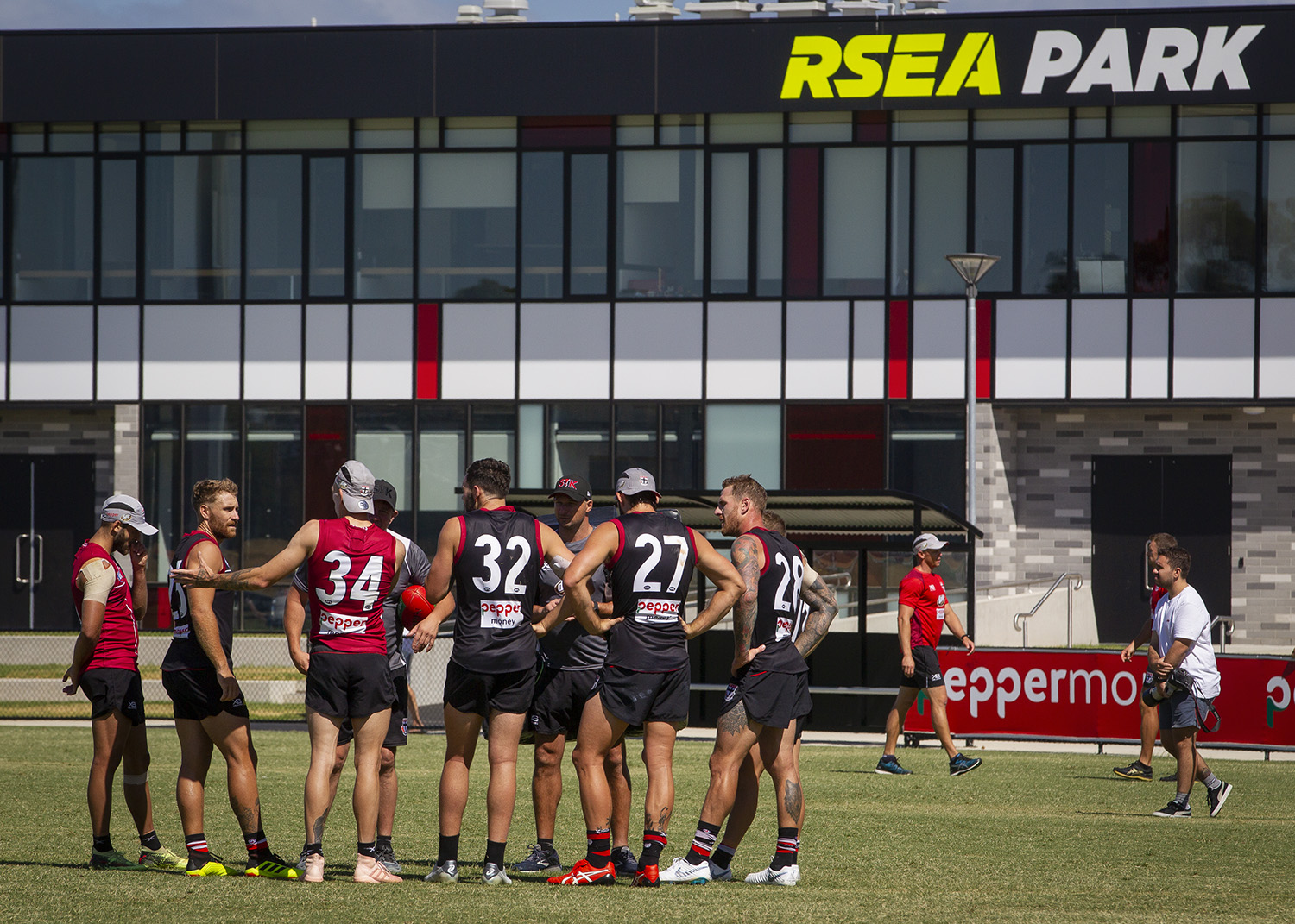 St.Kilda_ Training_RobertKeeley©_Feb_19_070_1500px.jpg