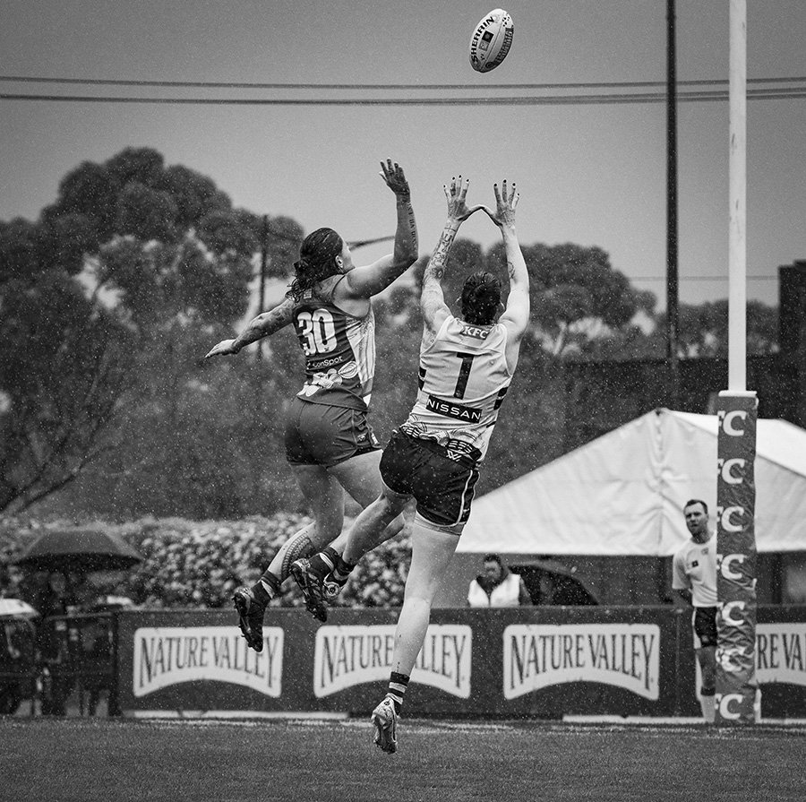 Hawks v Dogs_17-9-22_LoRes_Robert_Keeley_©_112.jpg