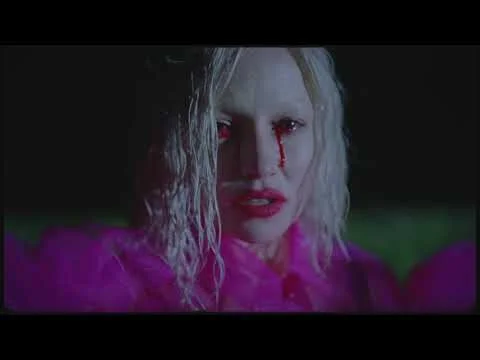 Chisu - Ikävä (Virallinen musiikkivideo)