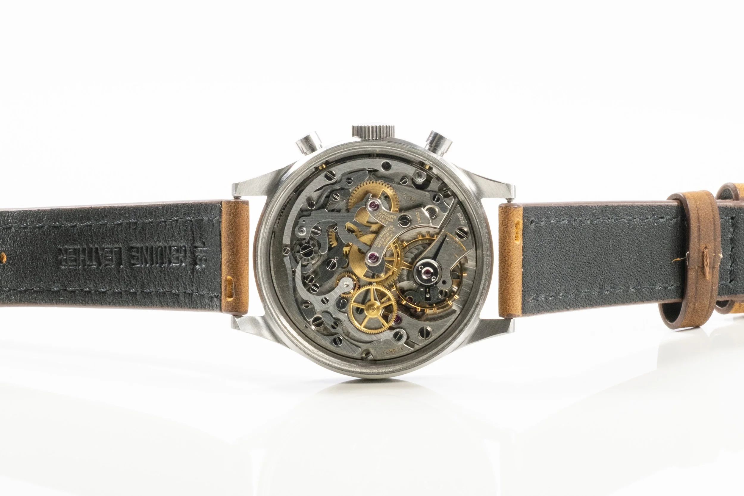 UNIVERSAL Genève Compur Chronograph in Stahl Uhrwerk 2504018.jpg