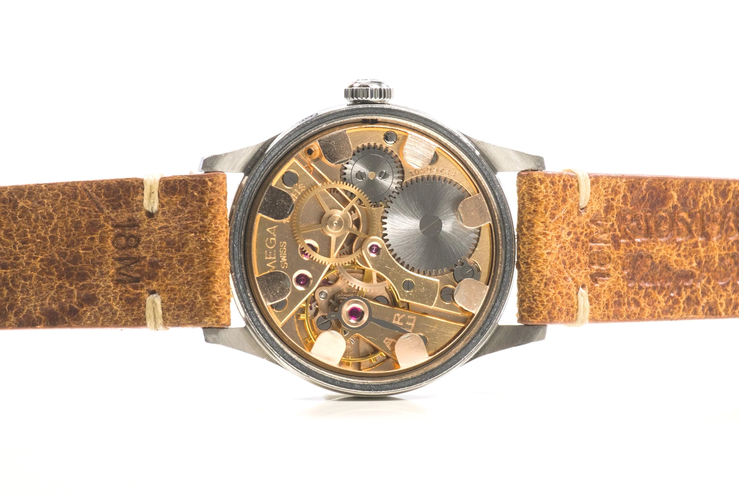 OMEGA+Arabische+Zahlen+mit+Zentrumssekunde+Uhrwerk+2604001-2.jpg