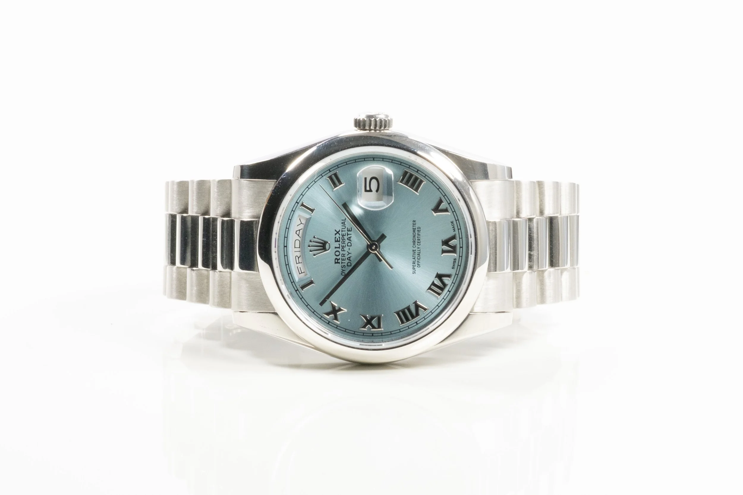 ROLEX Day-Date 118206 "Ice blue" römische Ziffern 950 Platin