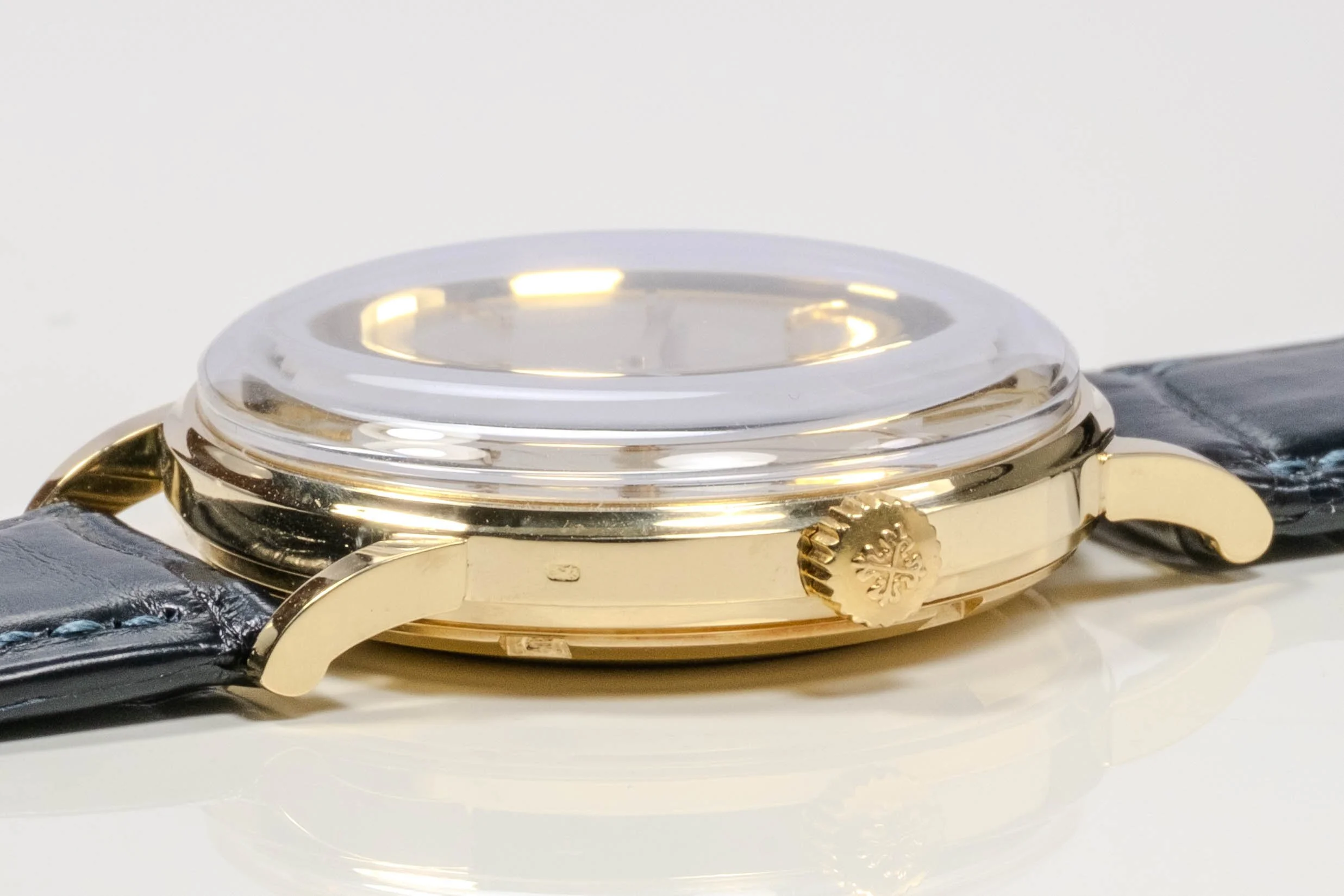 PATEK PHILIPPE Automatik 3425 "Gübelin" kleine Sekunde Gelbgold seitlich 2501010.jpg