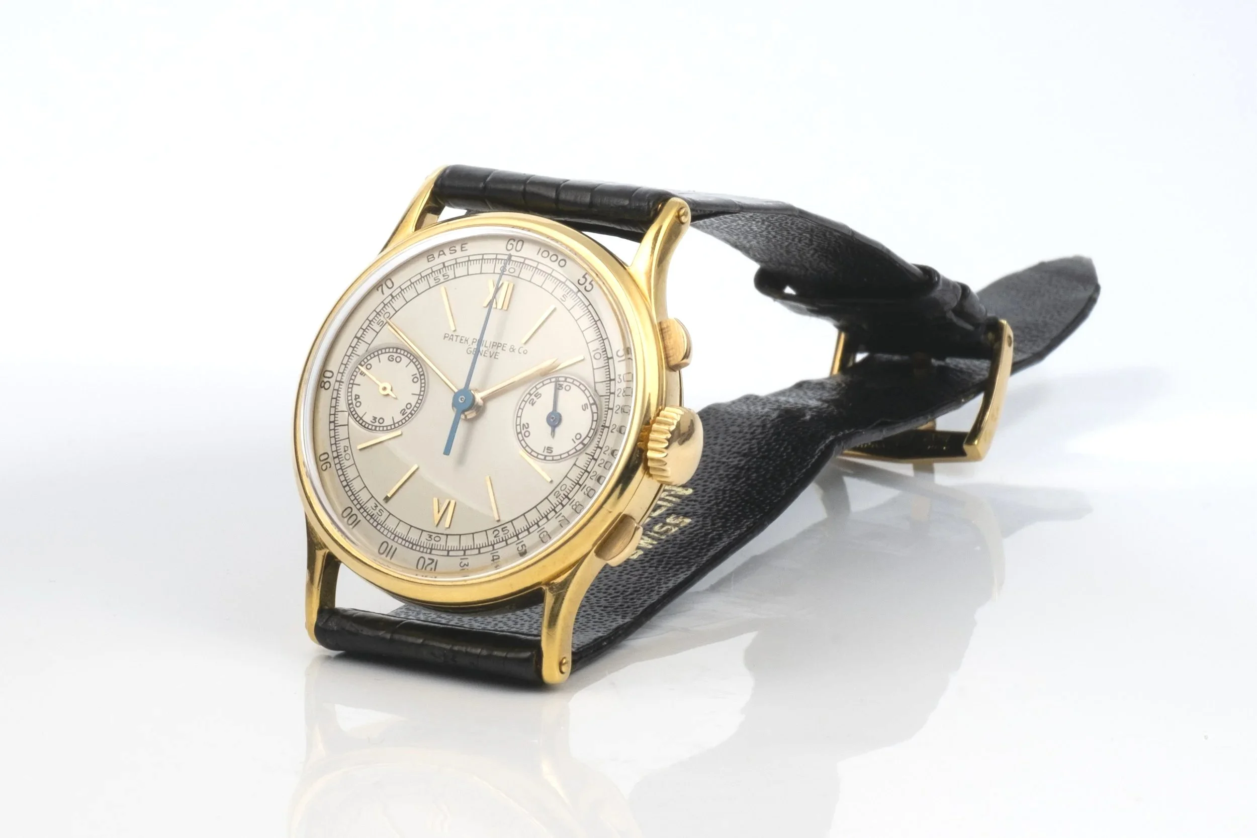 PATEK+PHILIPPE+a%CC%88usserst+seltener+Chronograph+Ref.+130+18ct.+Gelbgold+seitlich+K2606001.jpg