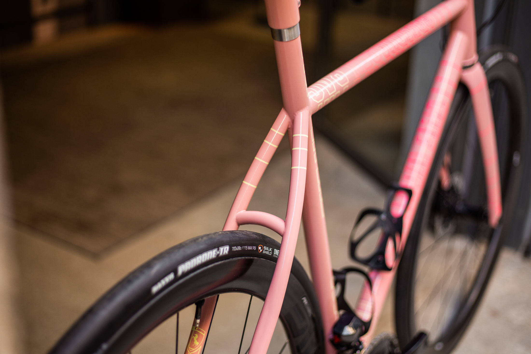 Speedvagen_Pink_Hollatext_Web_3.jpg