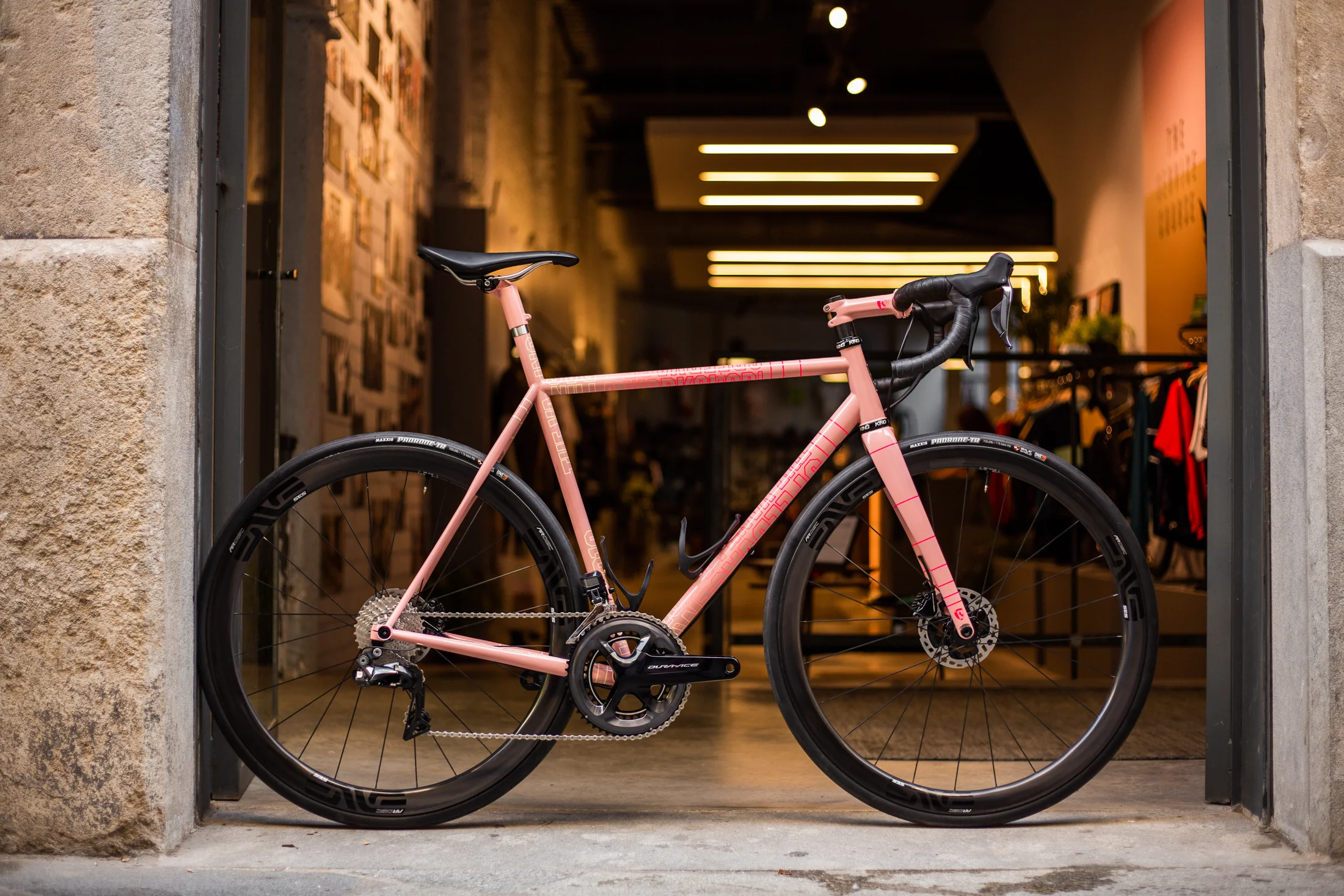 Speedvagen_Pink_Hollatext_Web_2.jpg