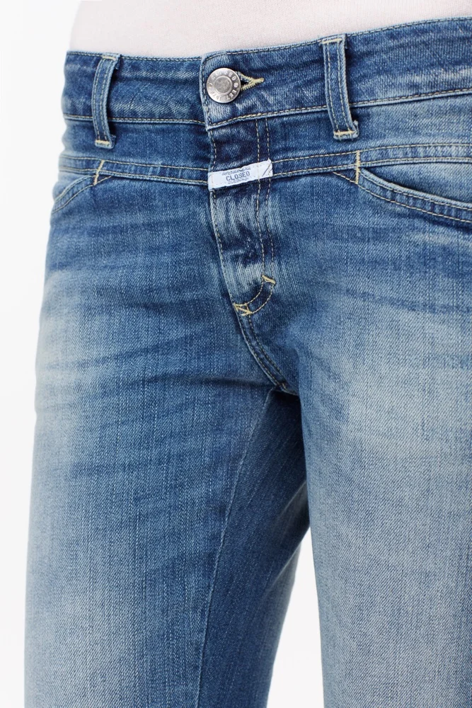 CLOSED-Pedal-Star-mid-blue-denim-jeans-4.jpg