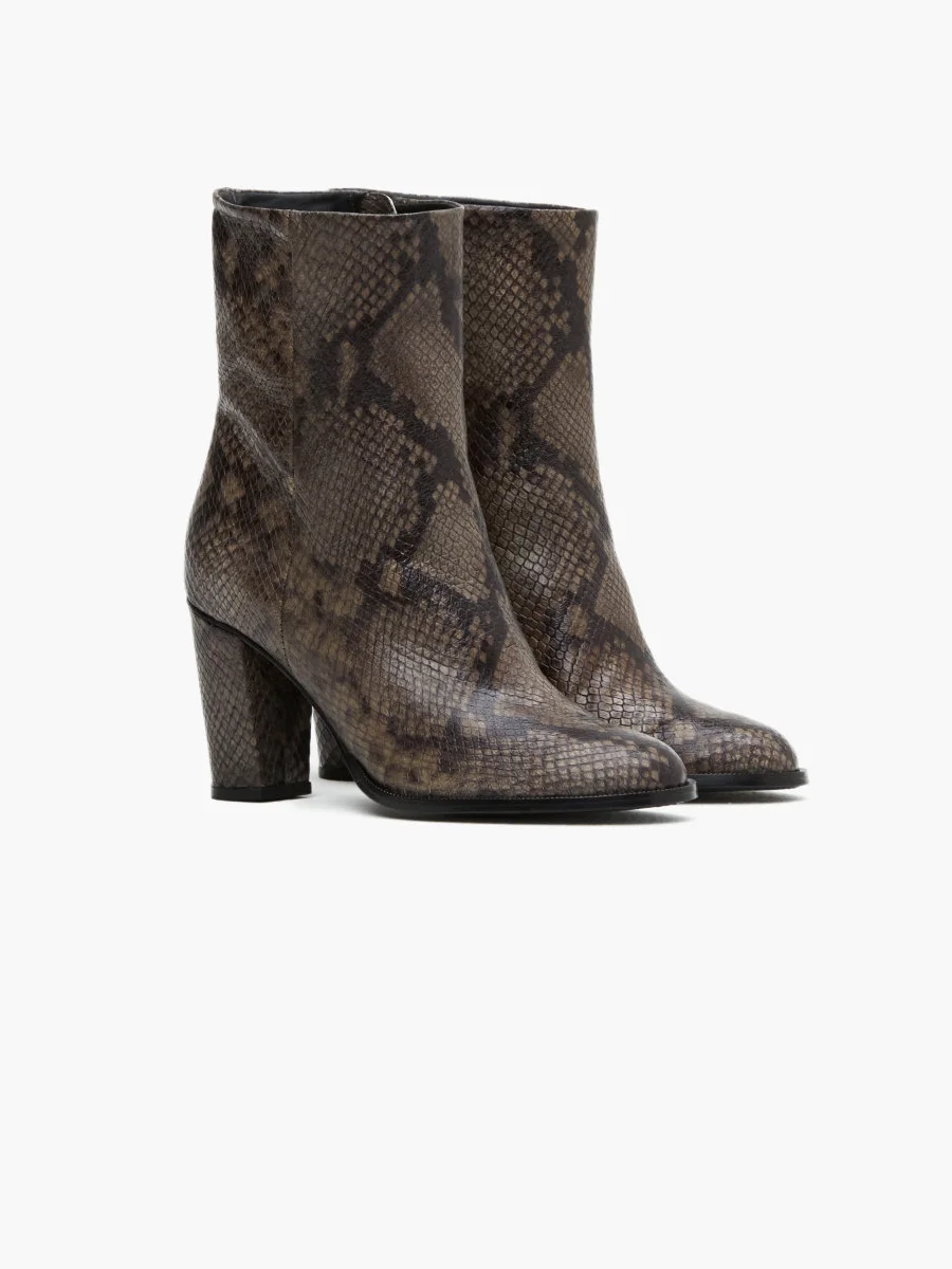 CLOSED-ANKLE-BOOT-PYTHON-LOOK.jpg