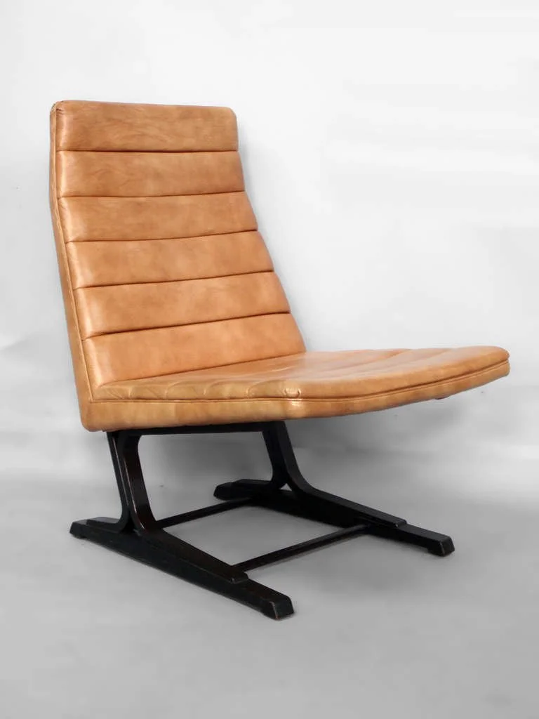 wormley_dunbar_walnut_vase_chair_d1_l (1).jpg