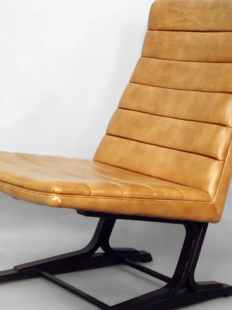 wormley_dunbar_walnut_vase_chair_d3_l.jpg