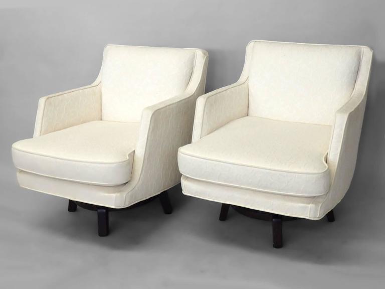 white_swivel_chairs_d3_l.jpg