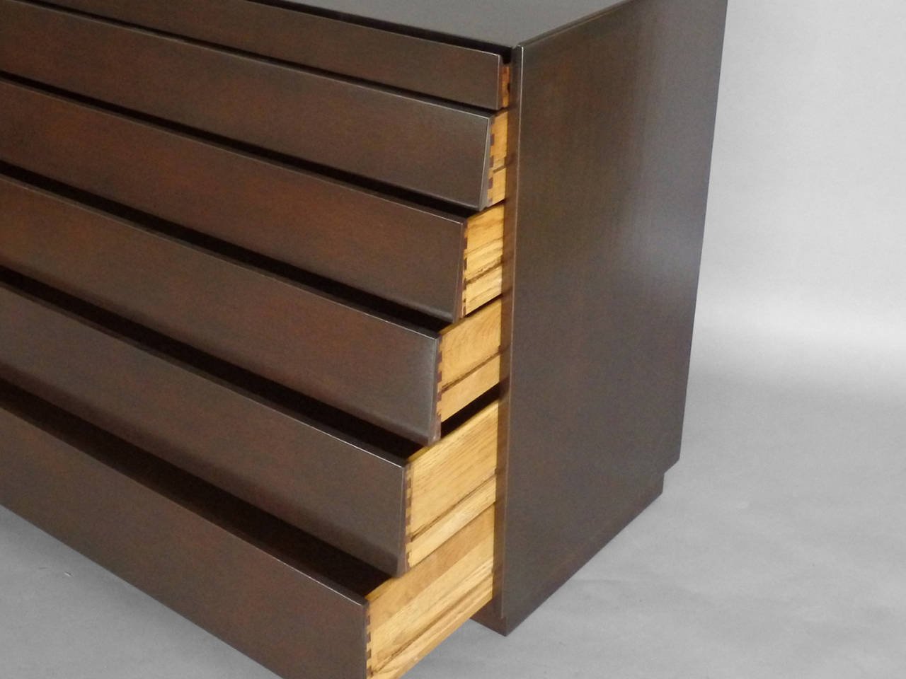 wormley_dunbar_chest_6_drawer_d3_l.jpeg