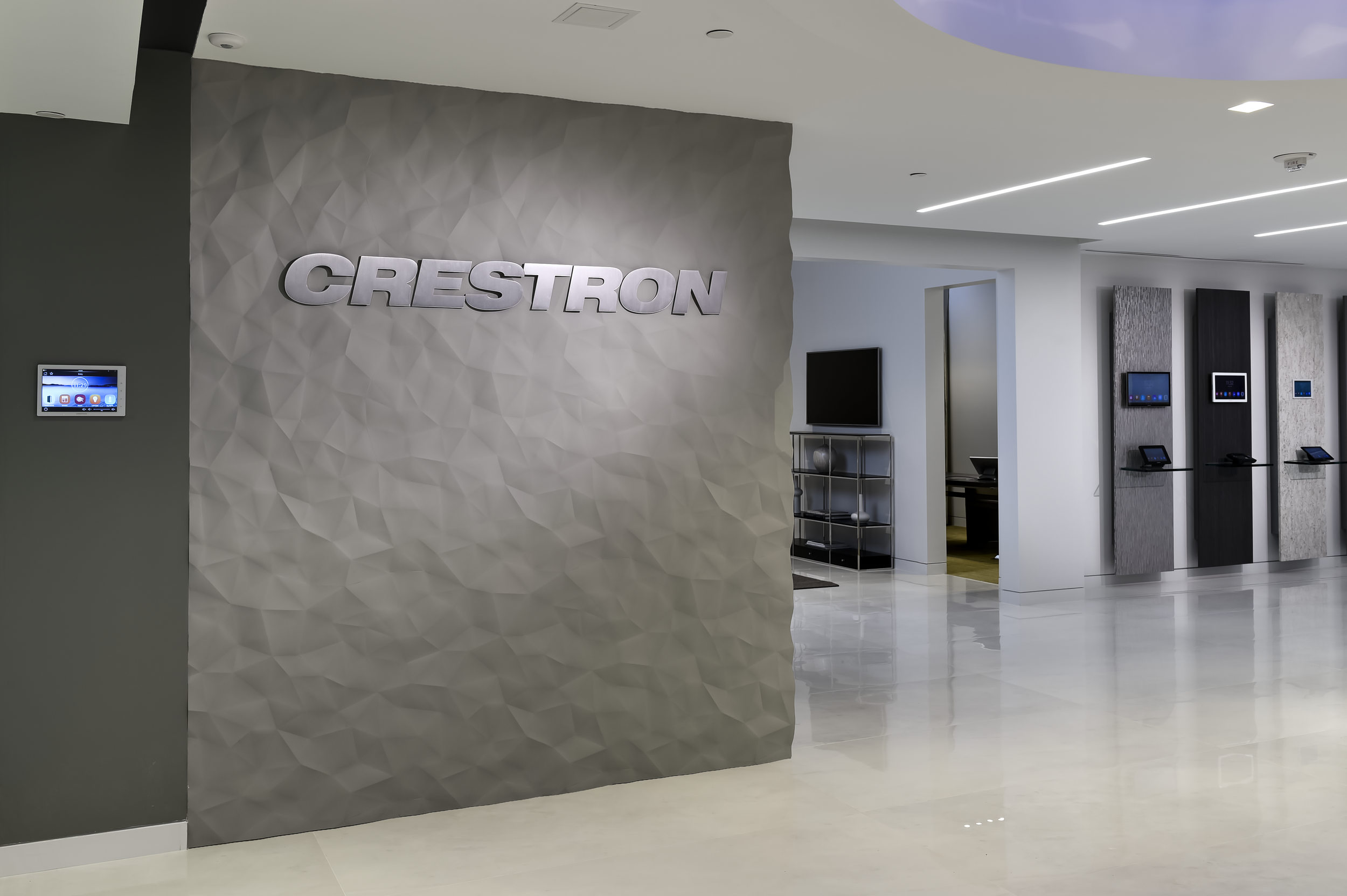 Crestron DCOTA-114.png
