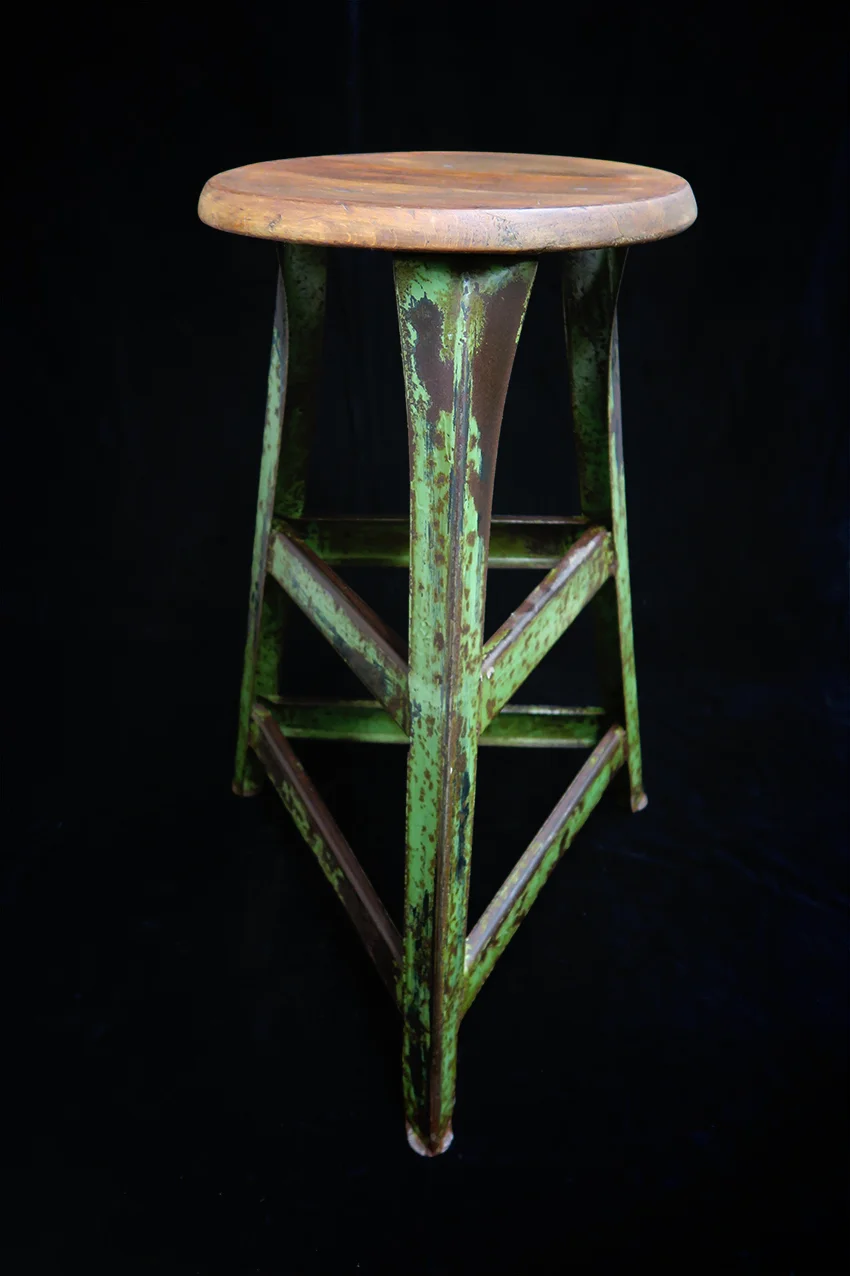 Hocker copy.jpg