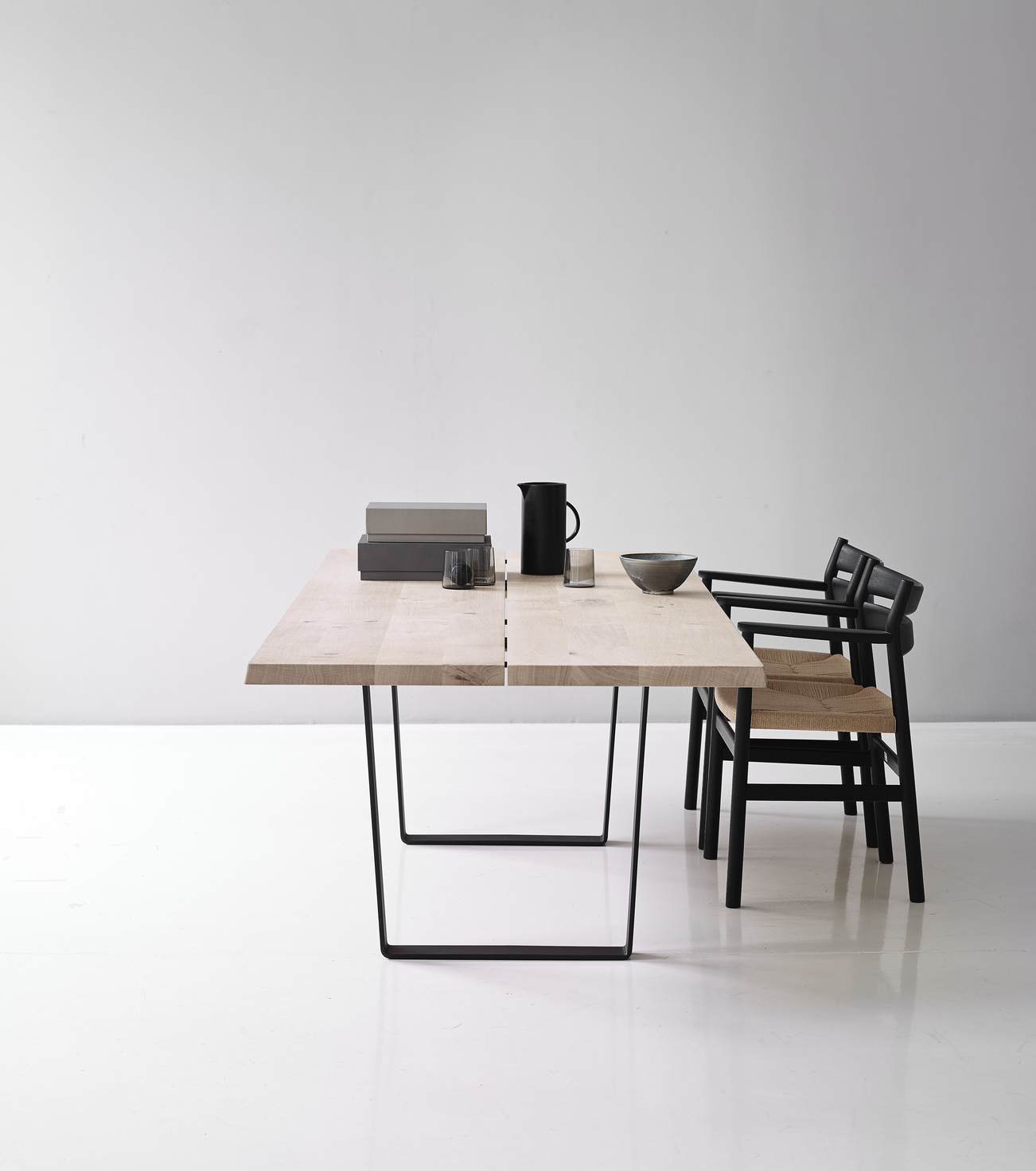 lowlight table by dk3