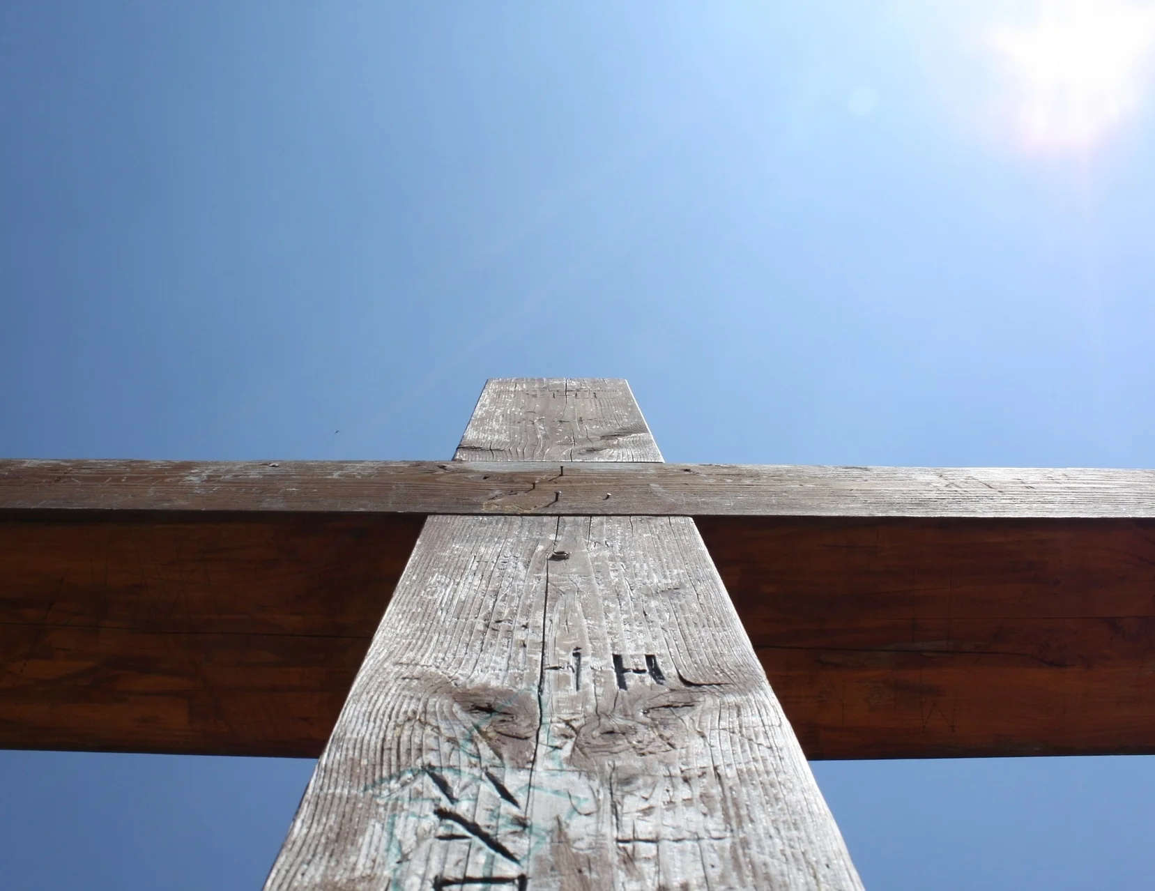 cross-2488005_1920.jpg