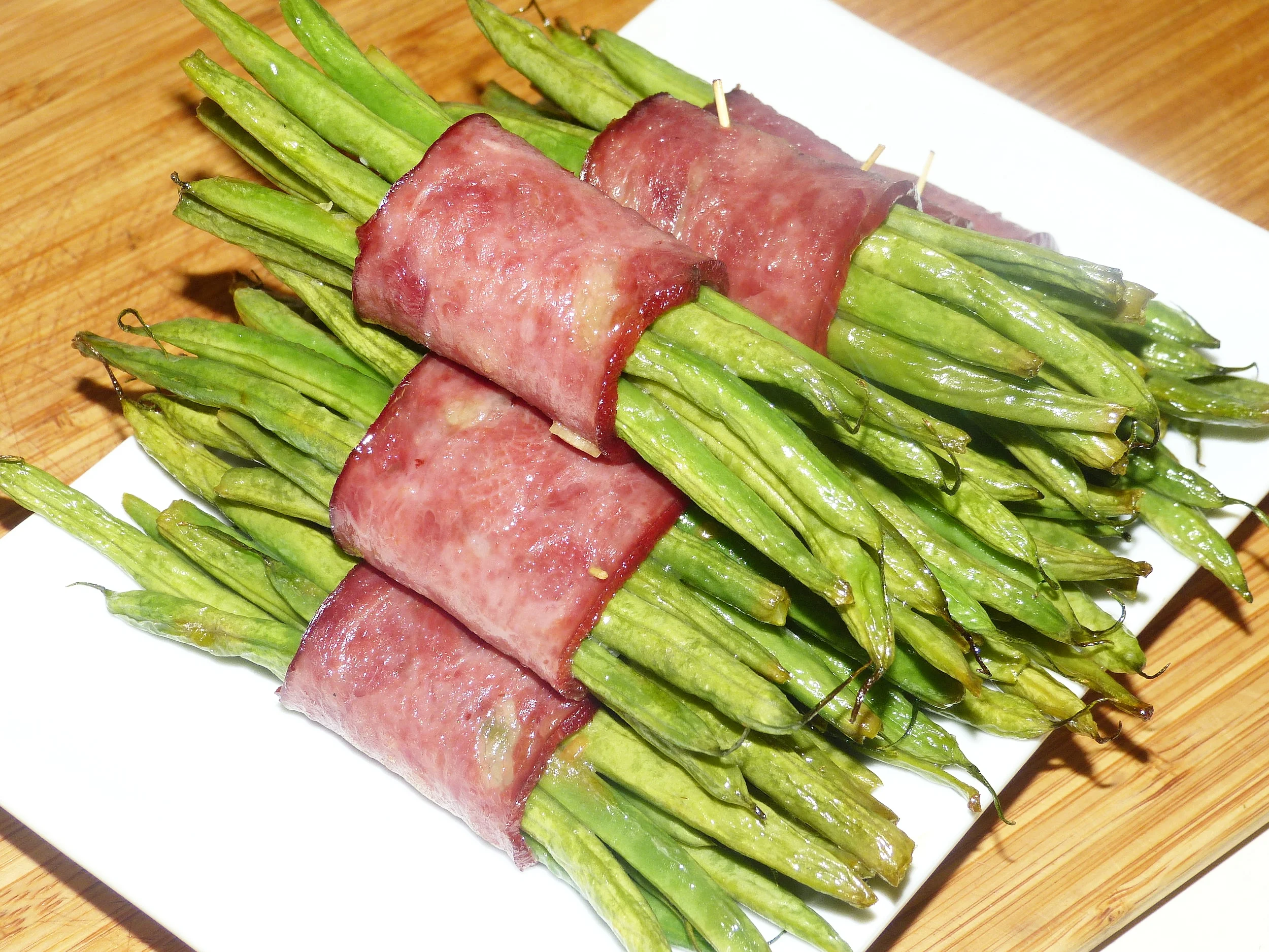 Turkey Bacon Wrapped Green Beans
