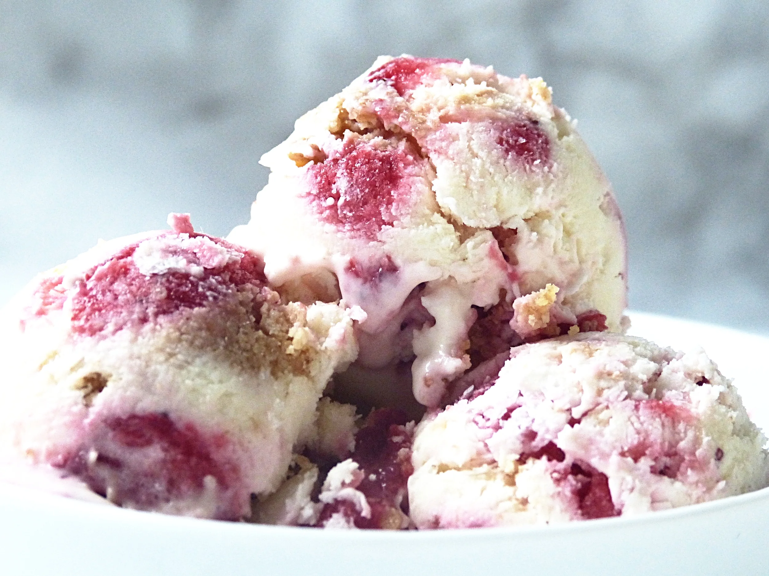 Strawberry Cheesecake No-Churn Ice Cream