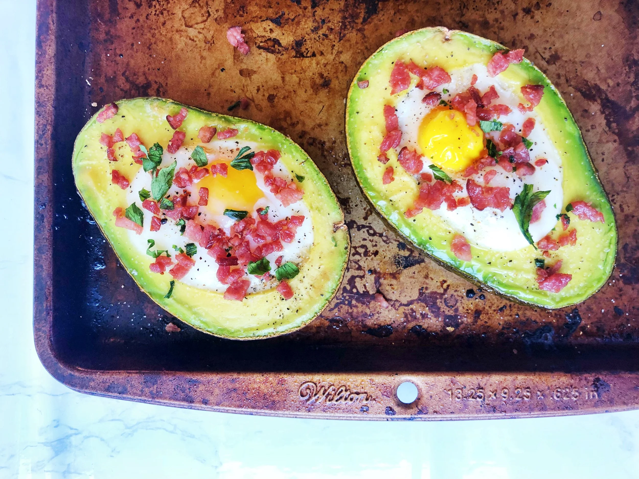 Baked Avocado Eggs