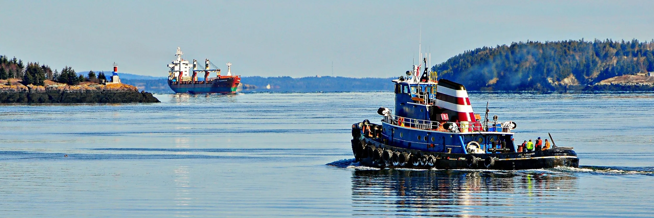 Tugboar, photo by Don Dunbar