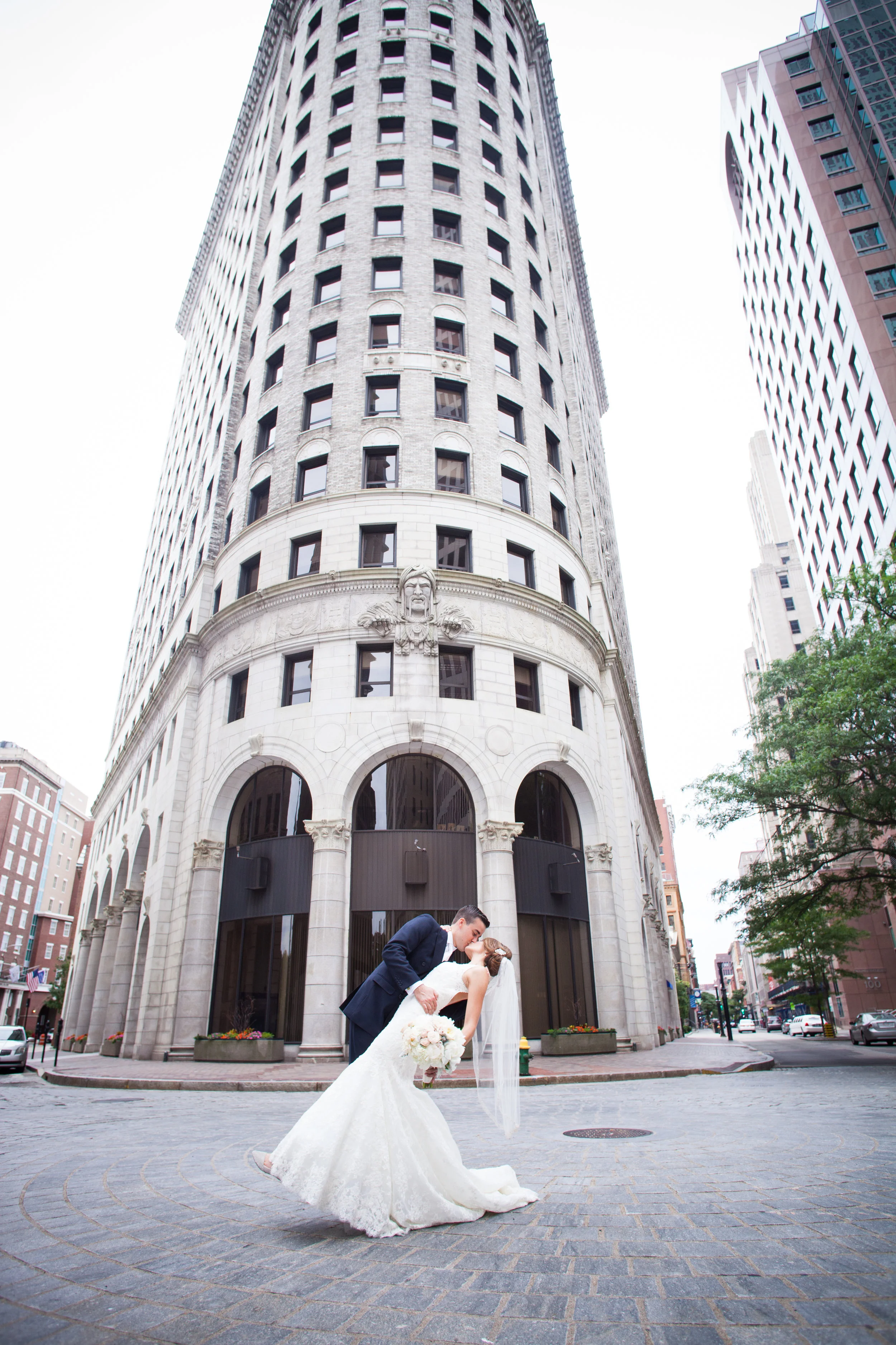 Gregory and Lindsay - Blueflash Photography 220.jpg