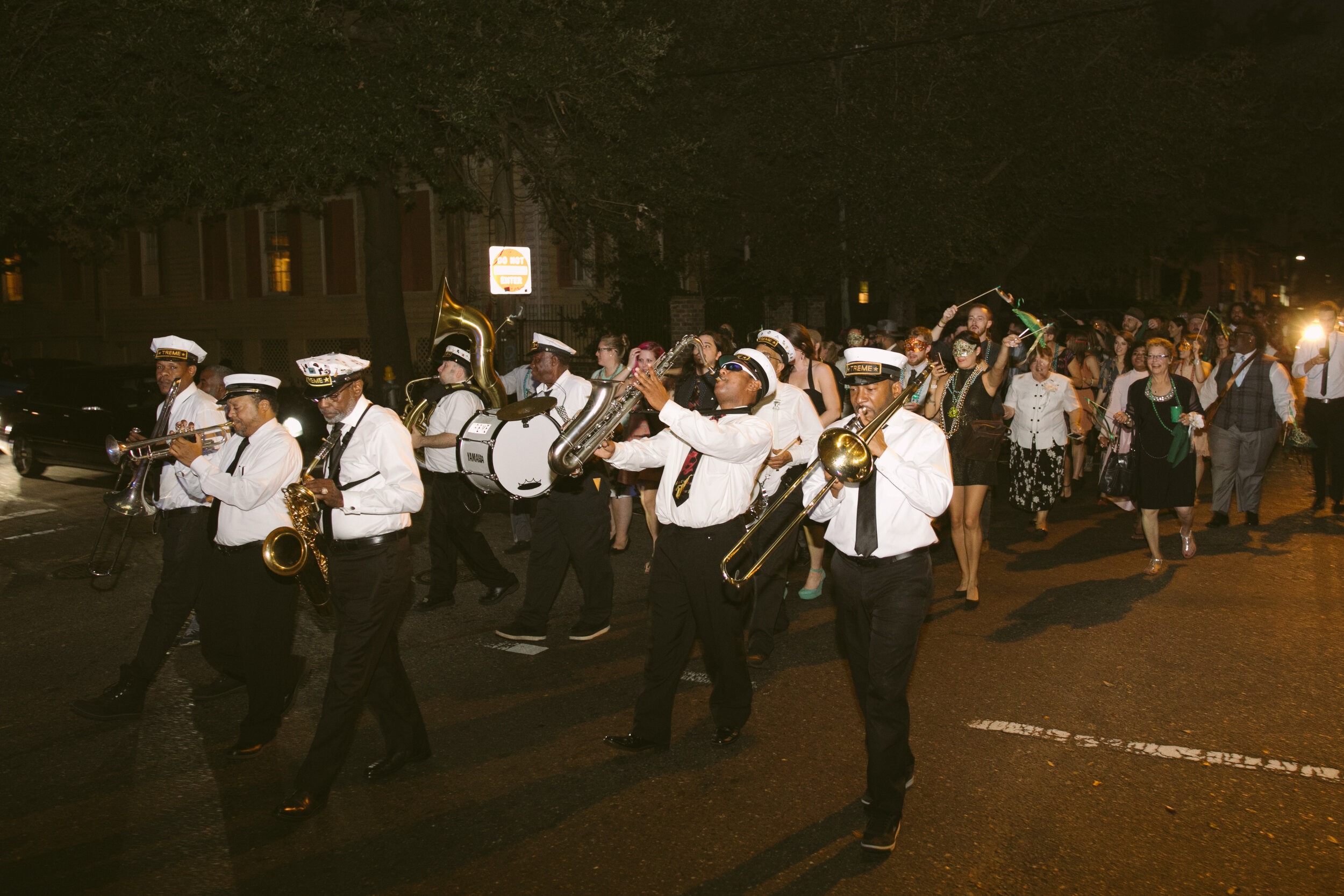 neworleans_neworleanswedding_tremewedding_grandrapidsweddingphotographer_destinationwedding_destinationweddingphotographer_southernwedding_treme_nola_brassband_tremebrassband 090.jpg