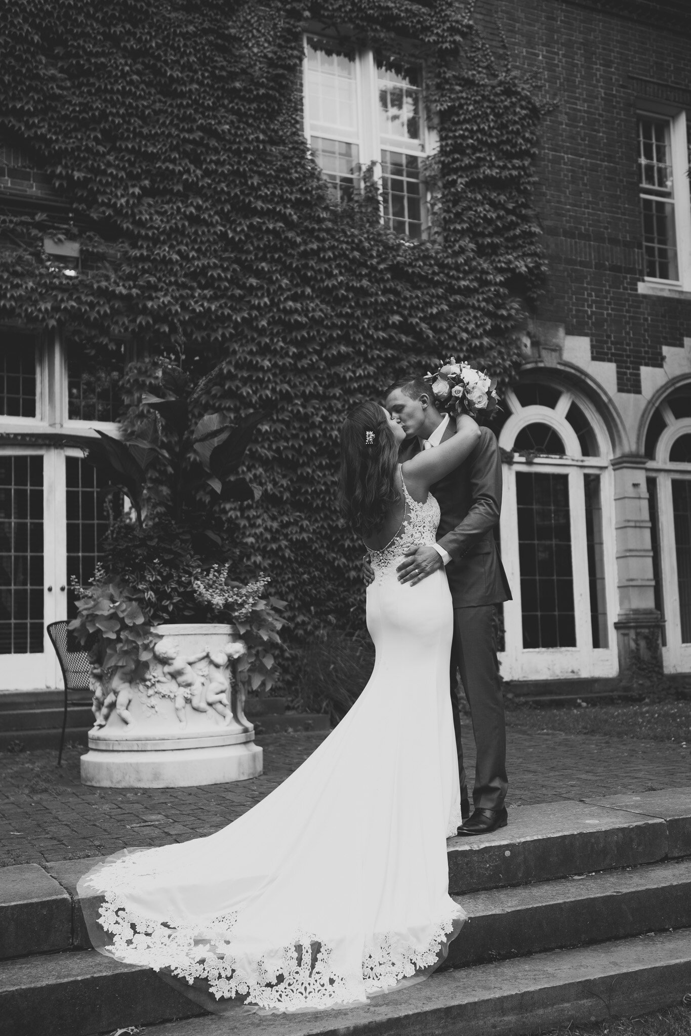 GRAM Wedding - Grand Rapids Art Musuem - Grand Rapids Wedding Photographer - Devos Place Wedding - Aquinas Wedding - Aquinas College Wedding - J Darling Photo - Jessica Darling054.jpg