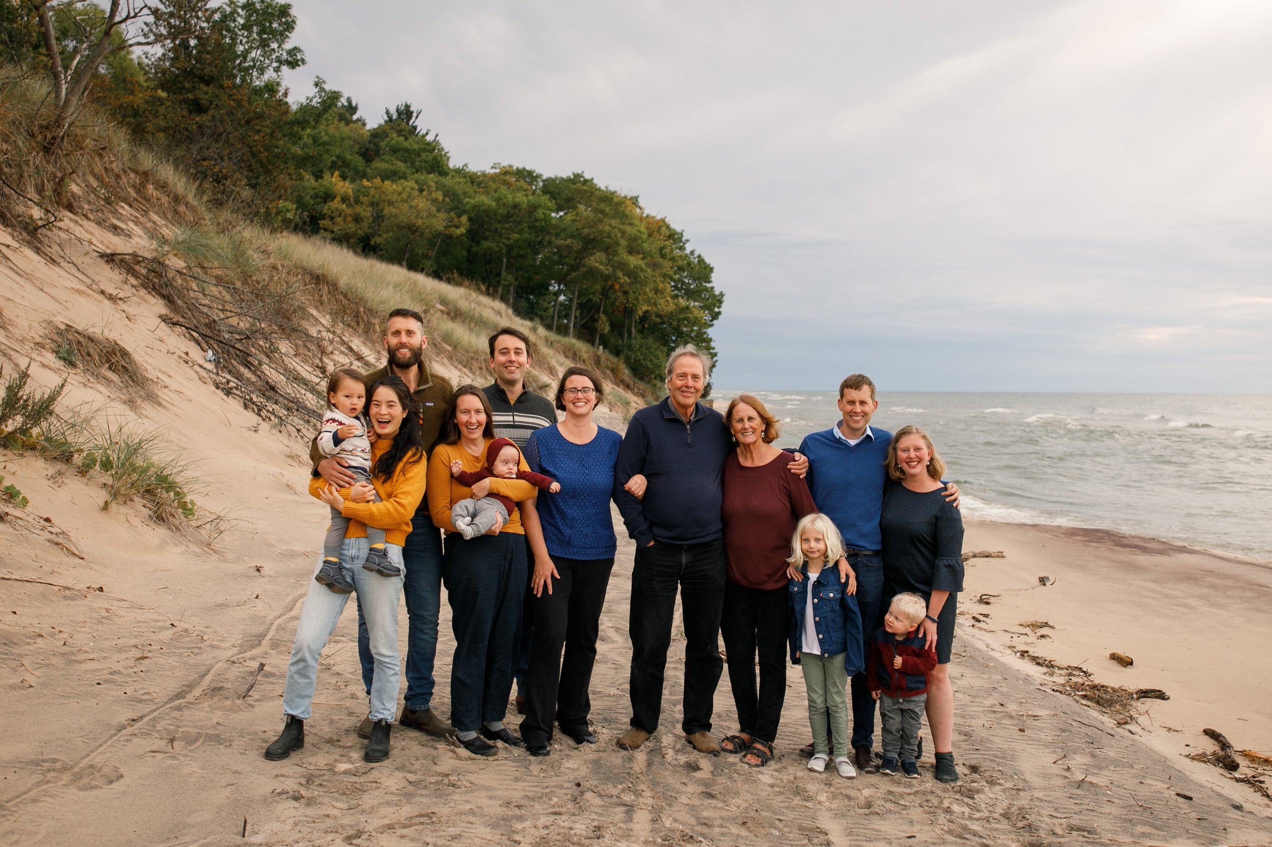 Saugatuck Family Photographer - Oval Beach - Saugatuck Michigan - Saugatuck Photographer - Extended Family Photography - South Bend Family Photographer - J Darling Photo03.jpg