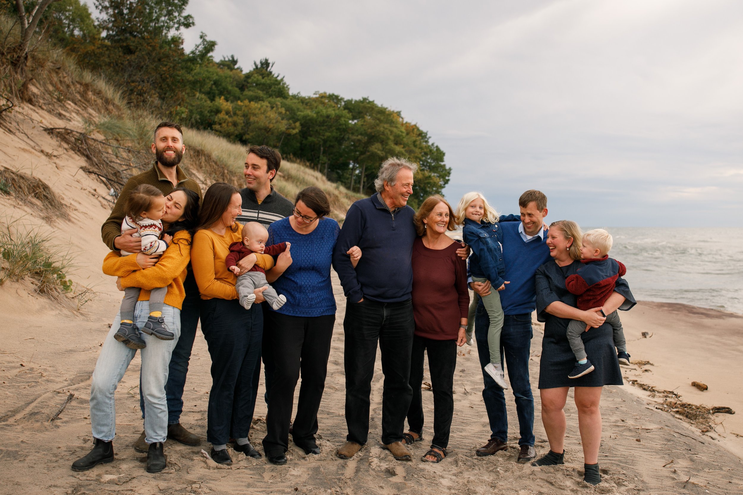 Saugatuck Family Photographer - Oval Beach - Saugatuck Michigan - Saugatuck Photographer - Extended Family Photography - South Bend Family Photographer - J Darling Photo05.jpg