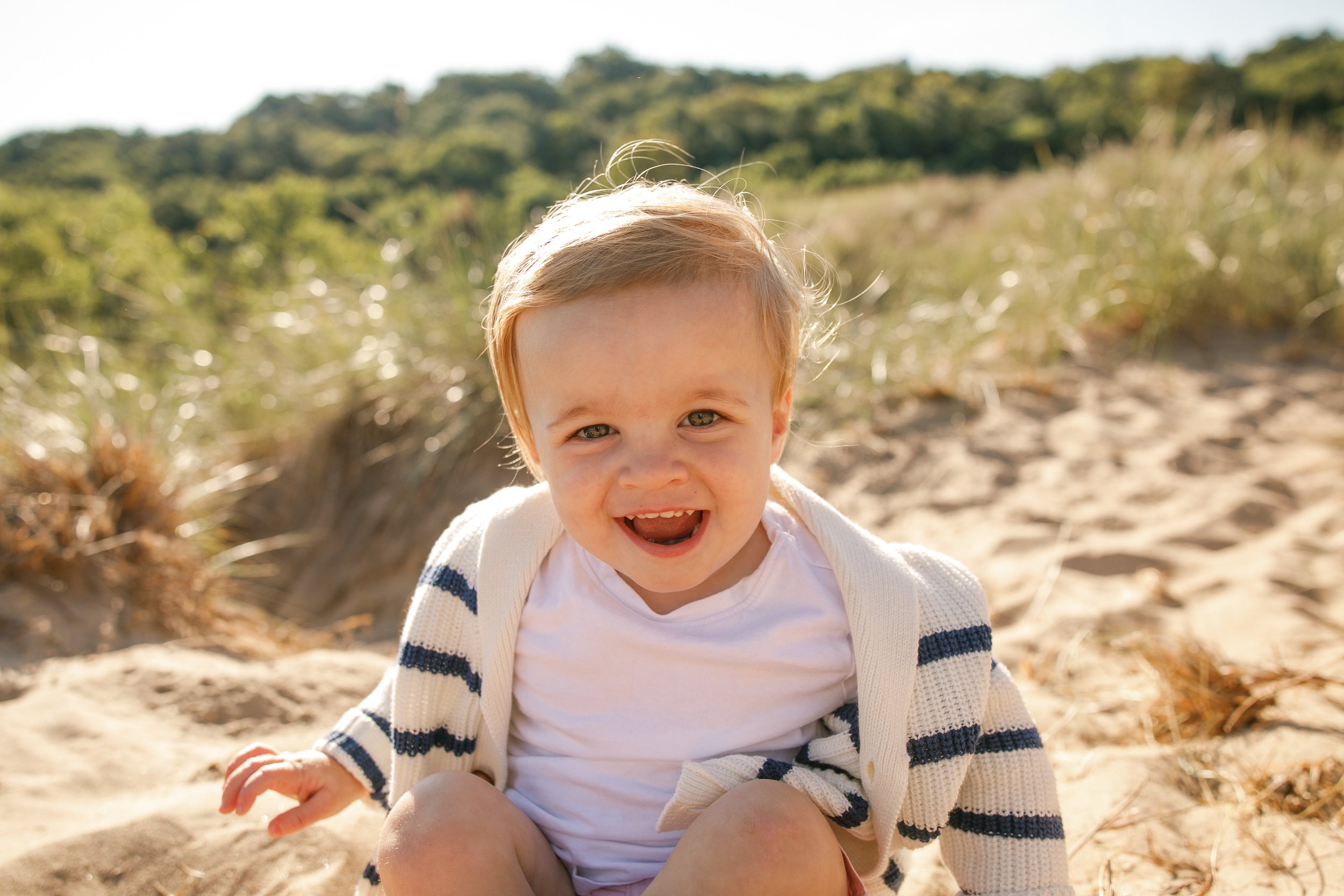 Saugatuck Family Photographer - Oval Beach - Saugatuck Michigan - Saugatuck Photographer - Extended Family Photography - J Darling Photo25.jpg