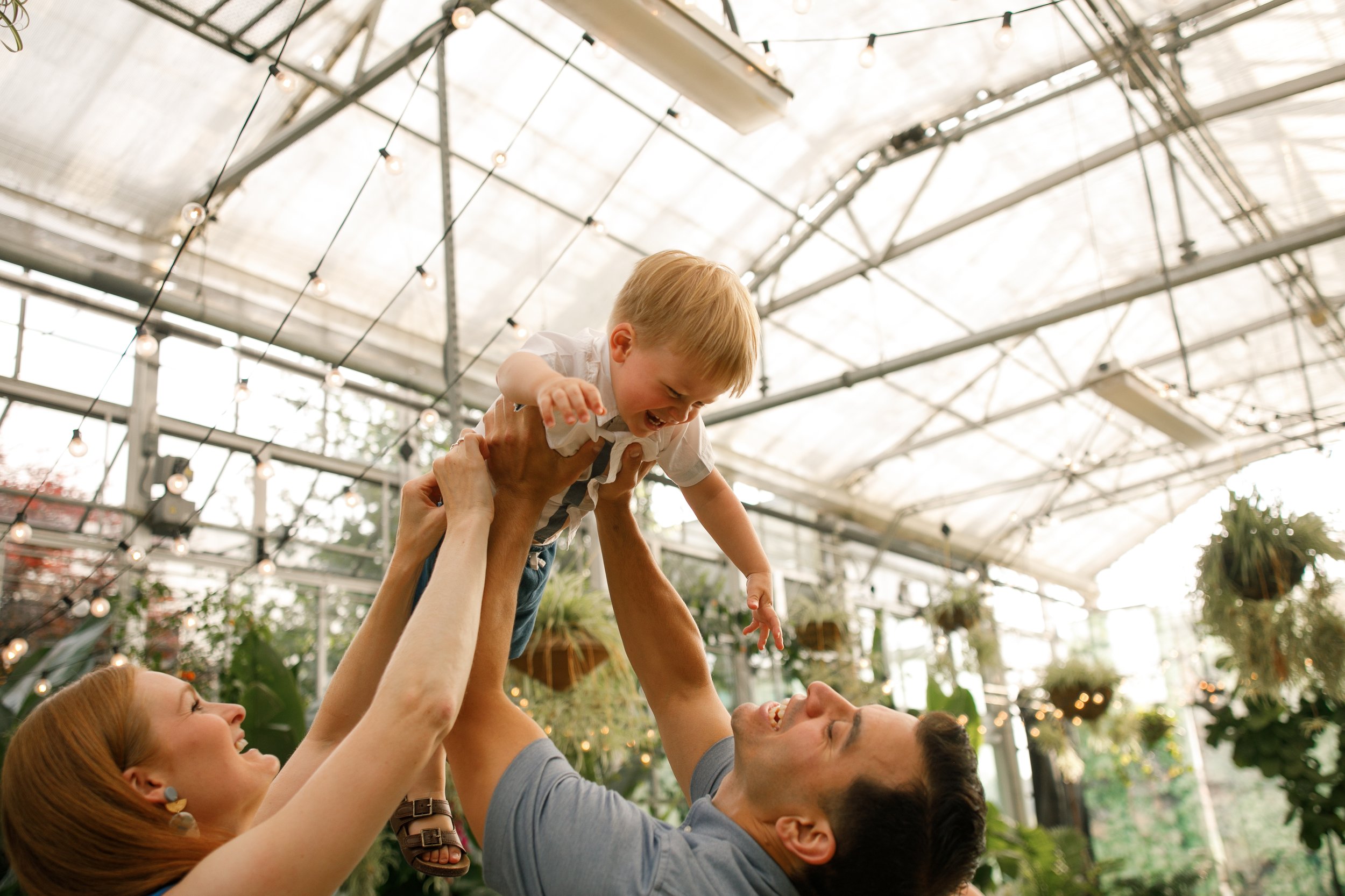 Grand Rapids Downtown Market - Grand Rapids Extended Family Session - Grand Rapids Family Photographer - Extended Family Photographer - Downtown Market - Pellecer Family 2022 - J Darling Photo 27.jpg