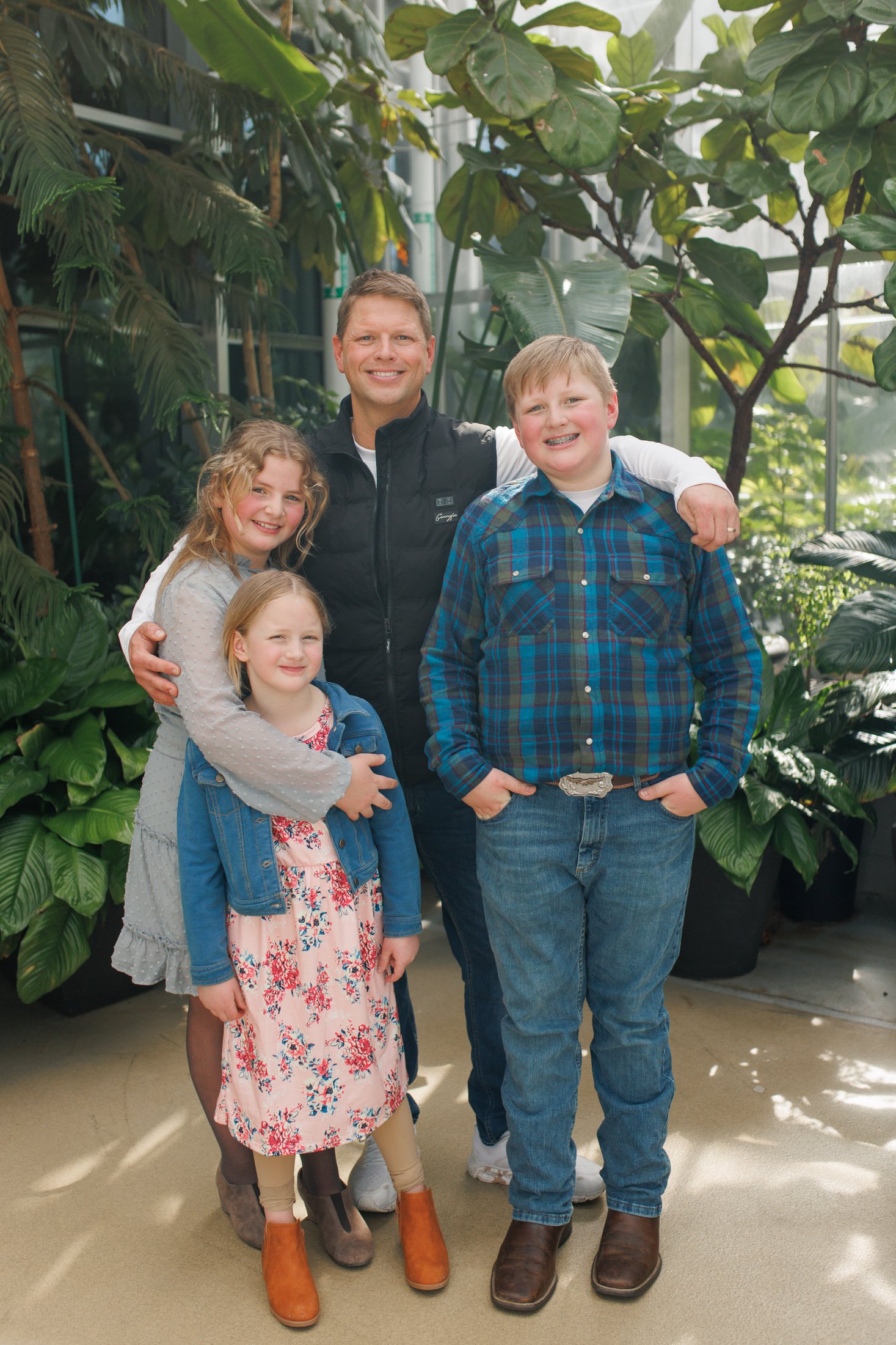 Grand Rapids Family Photographer - Grand Rapids Extended Family Photographer - Grand Rapids Event Photographer - Grand Rapids Downtown Market - Downtown Market Greenhouse - Large Family Photos - Grice Family - J Darling Photo_026.jpg