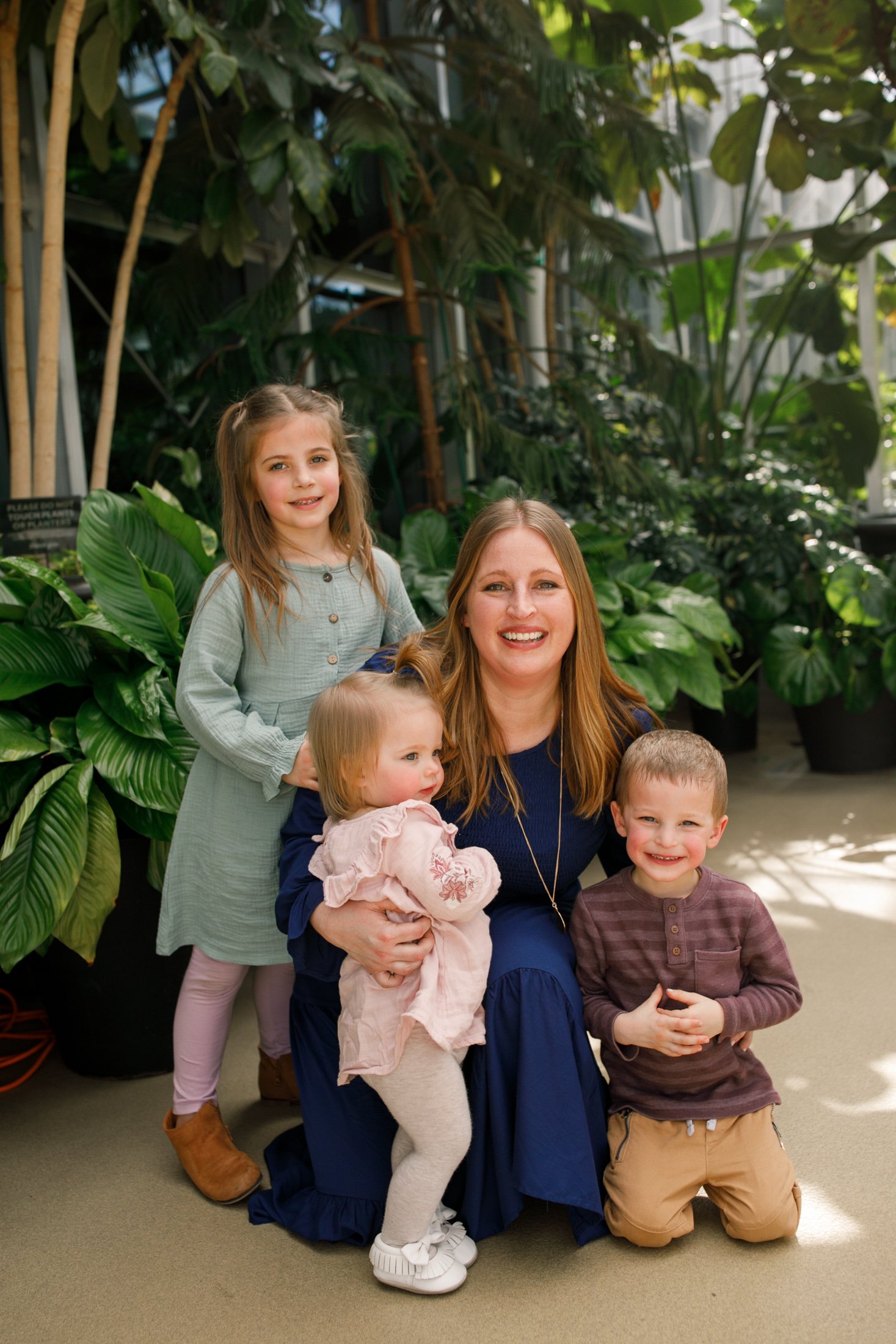 Grand Rapids Family Photographer - Grand Rapids Extended Family Photographer - Grand Rapids Event Photographer - Grand Rapids Downtown Market - Downtown Market Greenhouse - Large Family Photos - Grice Family - J Darling Photo_058.jpg