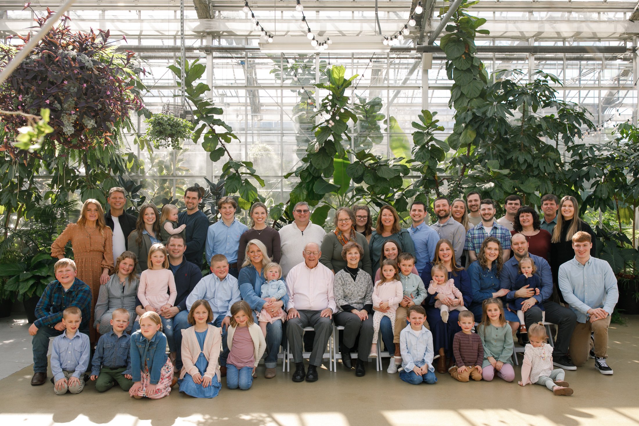 Grand Rapids Family Photographer - Grand Rapids Extended Family Photographer - Grand Rapids Event Photographer - Grand Rapids Downtown Market - Downtown Market Greenhouse - Large Family Photos - Grice Family - J Darling Photo_046.jpg